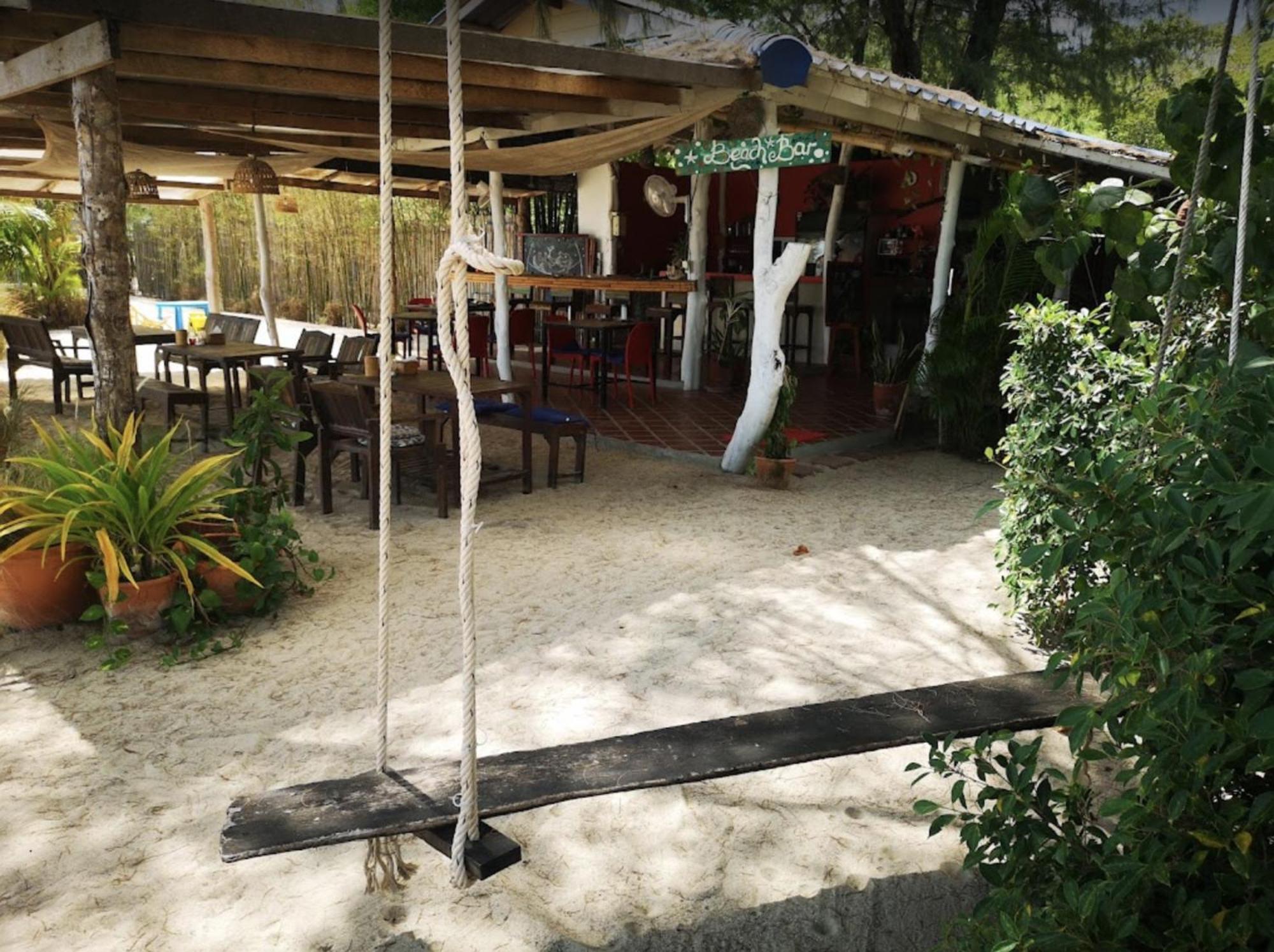 Resort Seaesta Baan Tai