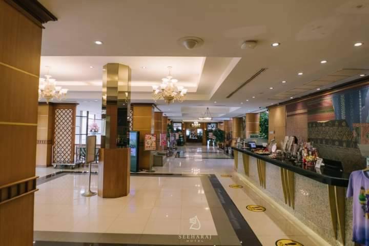 Seeharaj Hotel