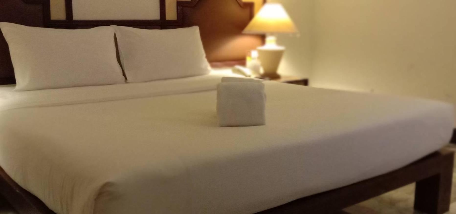 Seeharaj Hotel