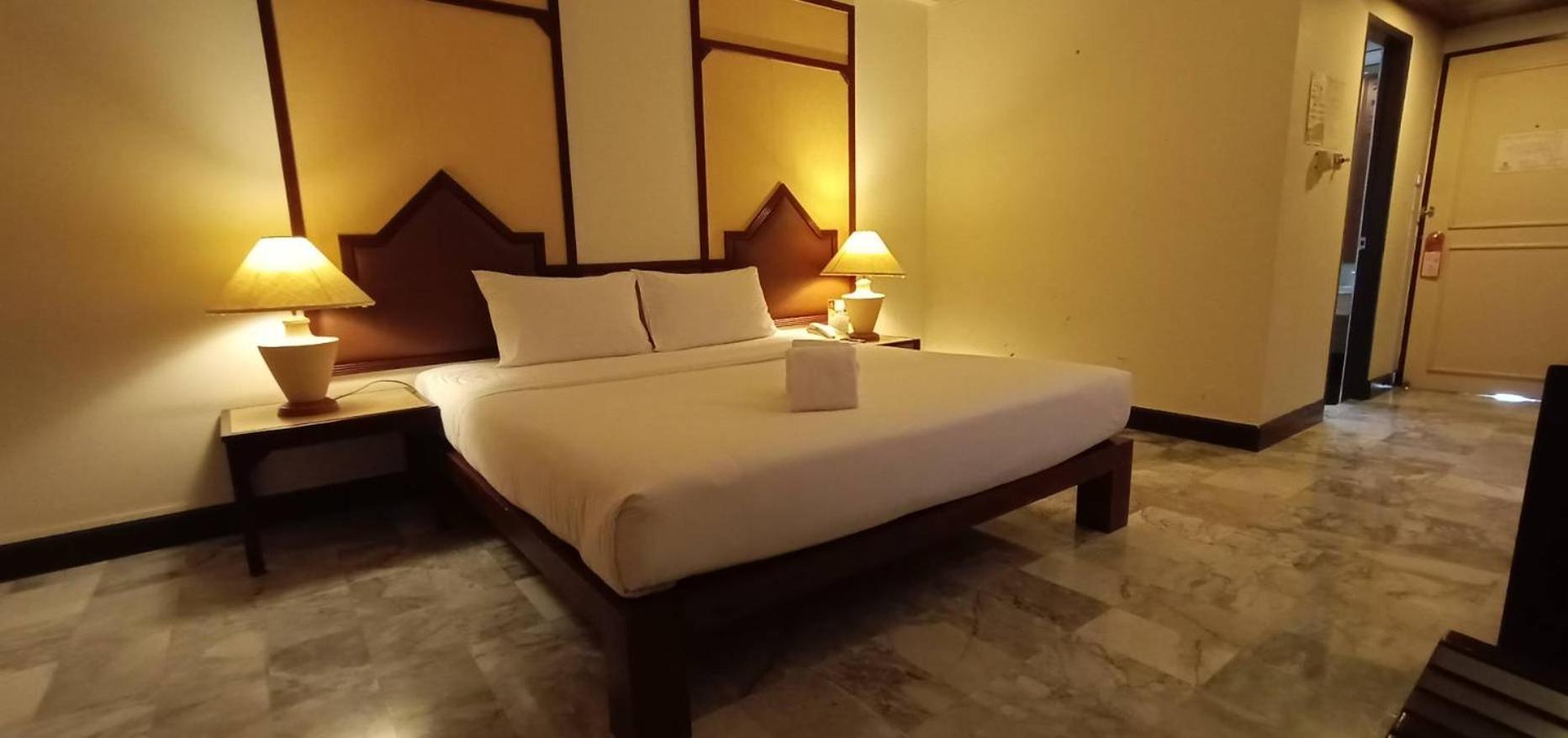 Hotel Seeharaj