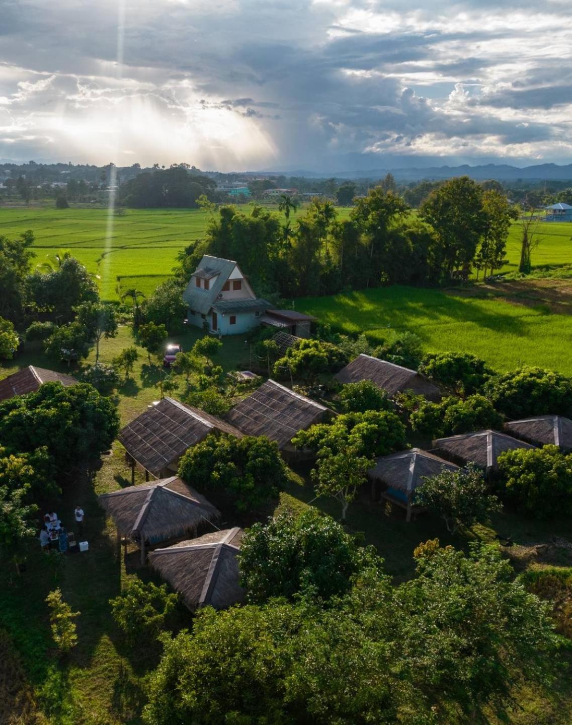 Guest house Na Nan Camping ปัวนาน่านแคมป์ปิ้ง Pua