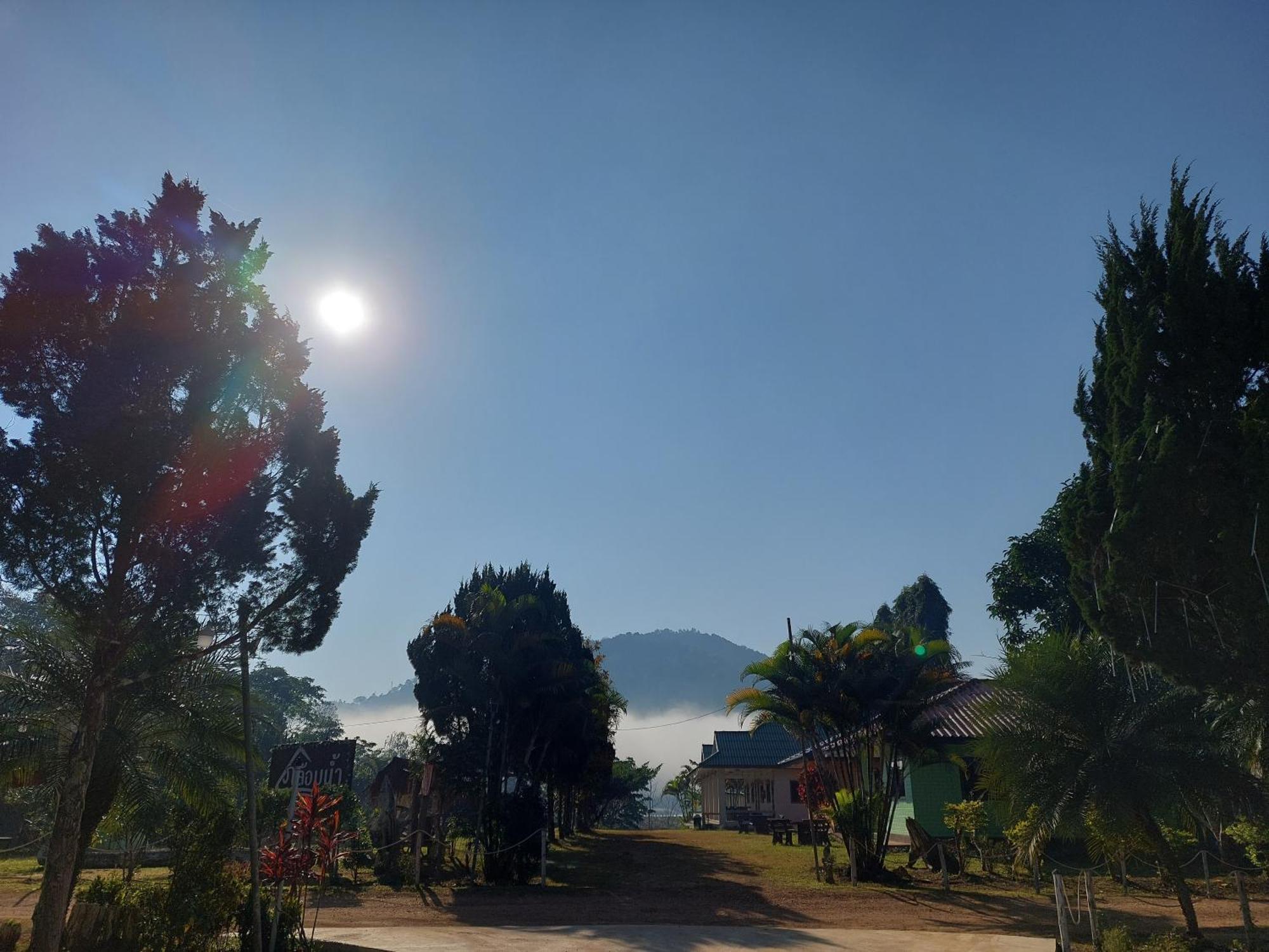 Phulomnum Resort Ban Thung Samoe