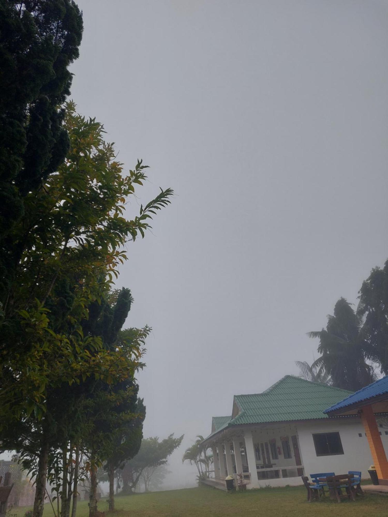 Phulomnum Resort Ban Thung Samoe