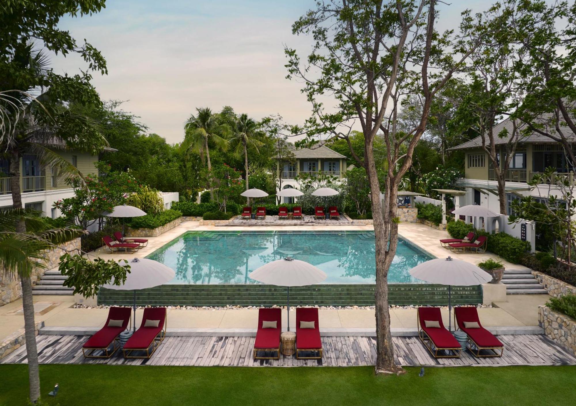 Charras Bhawan And Residences Hua Hin