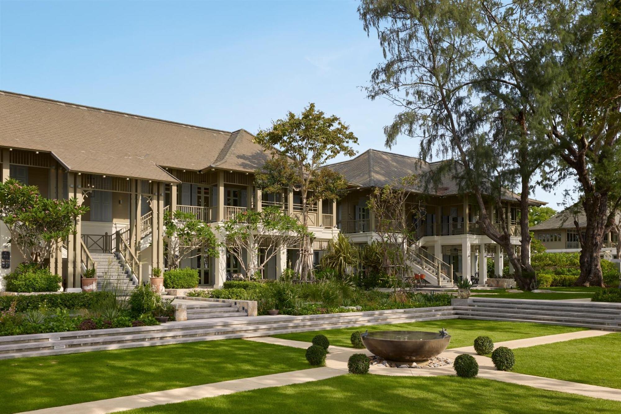 Hotel Charras Bhawan And Residences Hua Hin