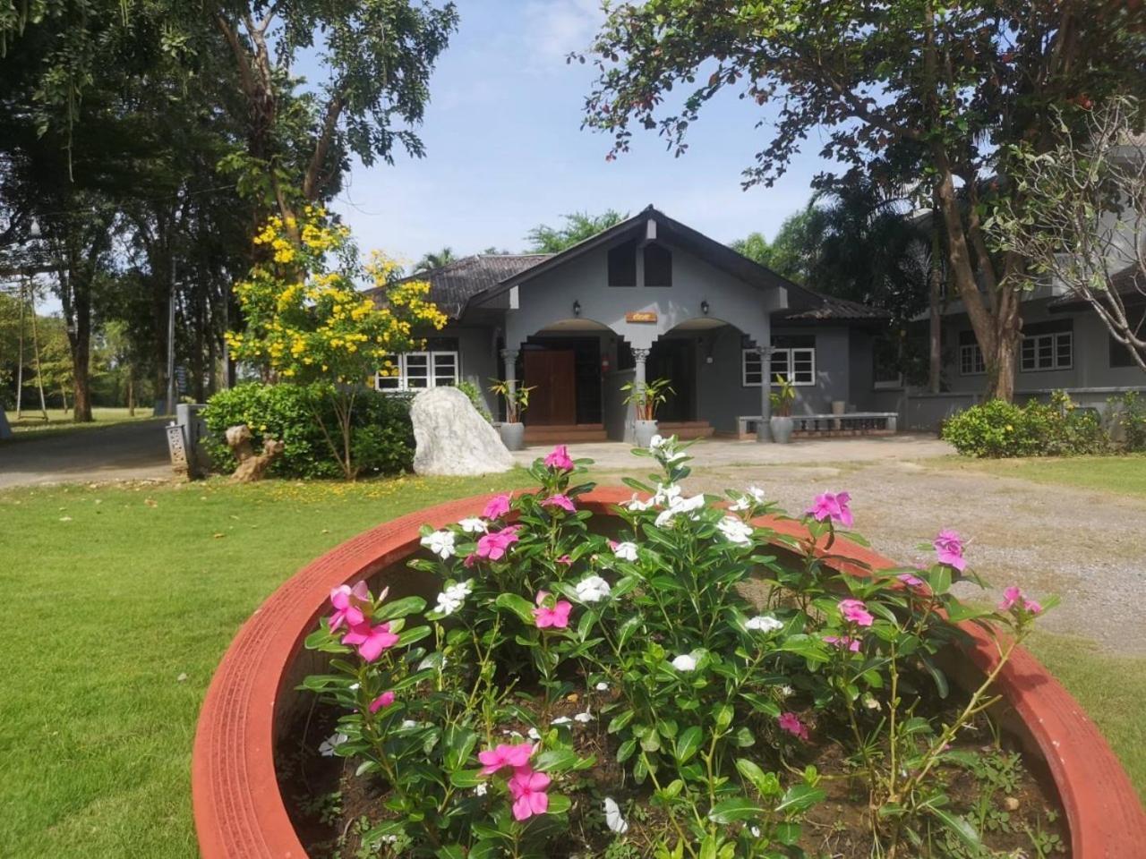 Buasawan & Restaurant
