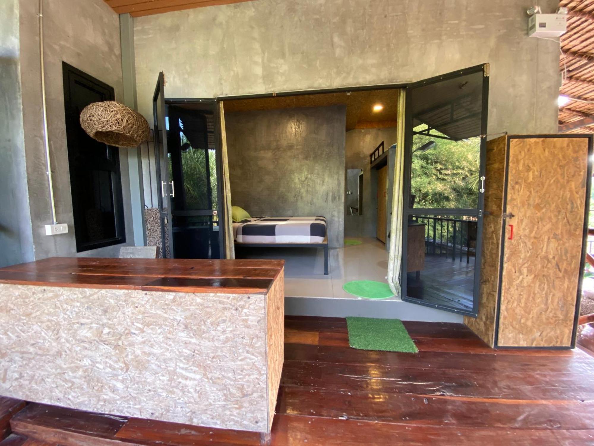 Baan Nork บ้านนอก Farm stay *