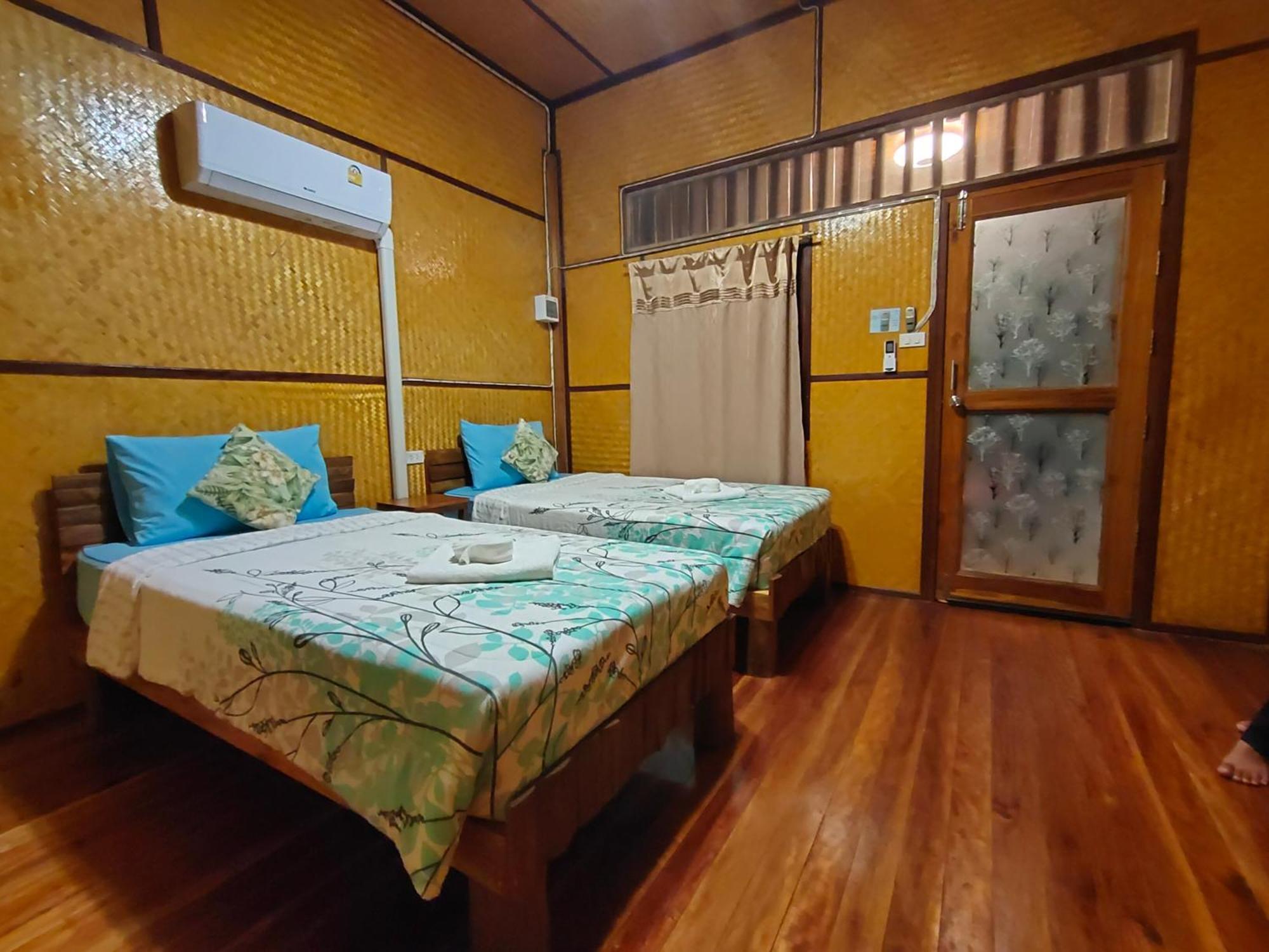Hotel Bansuanphutarn 3*