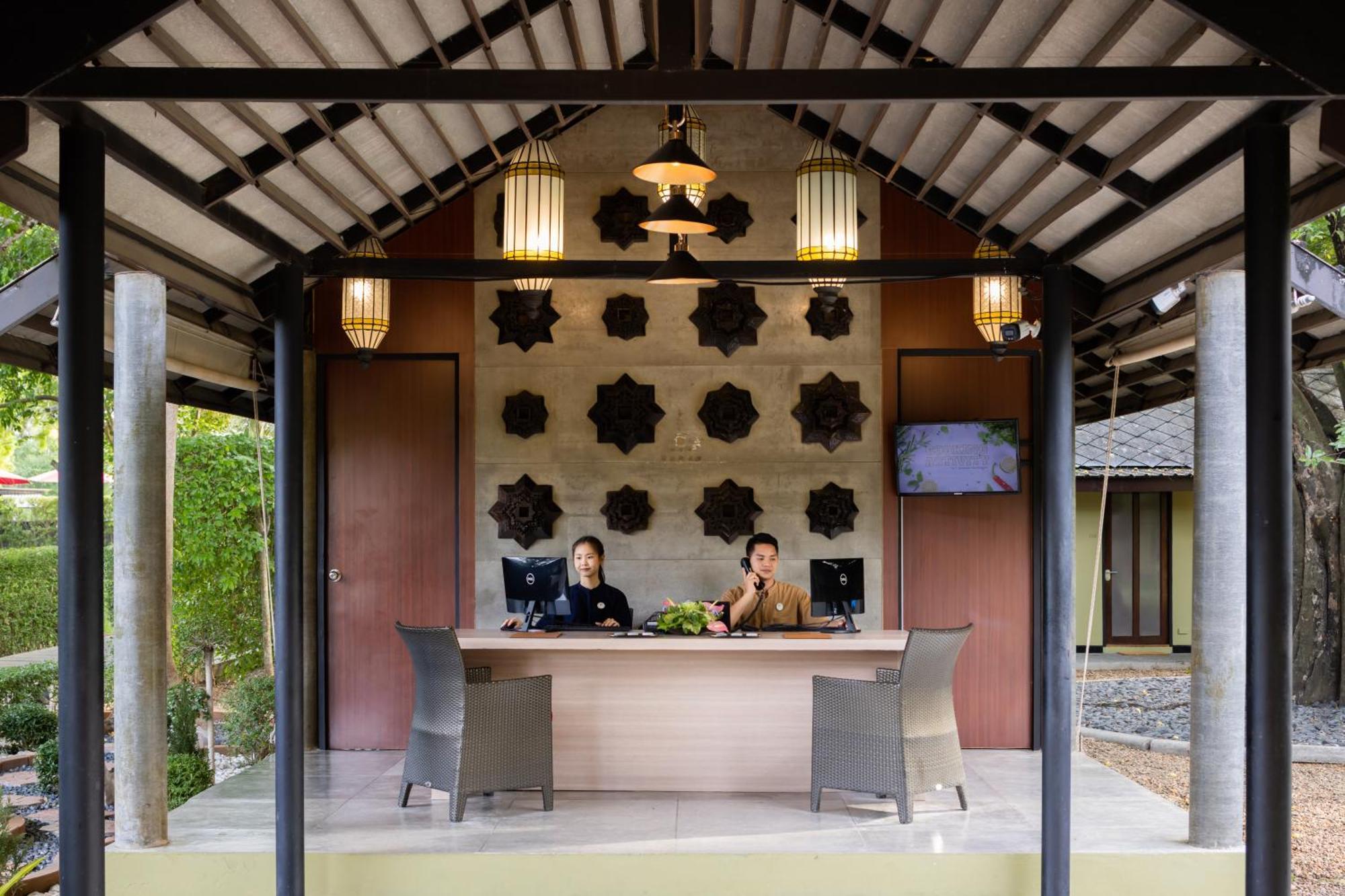 Hotel U Inchantree 4*
