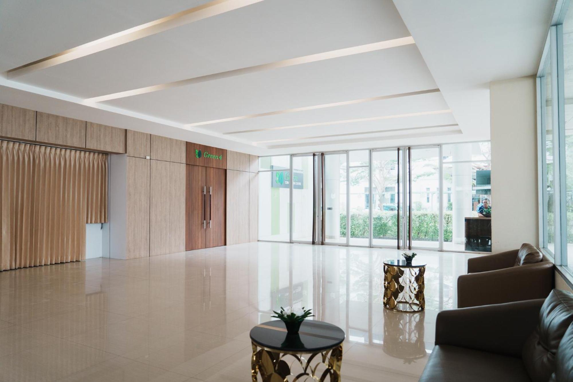 And Hotel 3*
