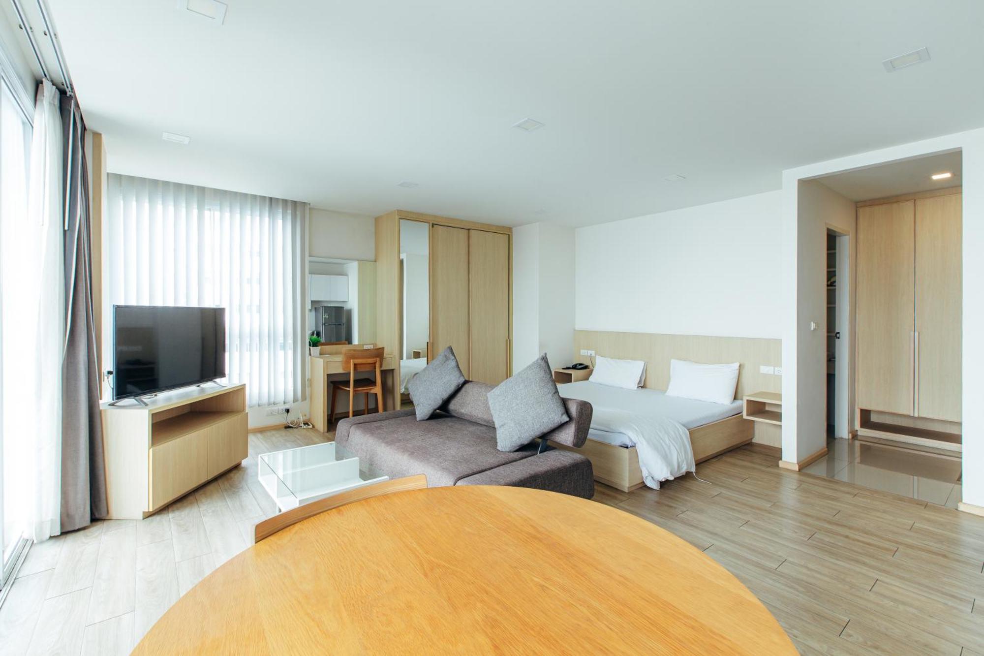 Karin & Service - Sha Extra Aparthotel Si Racha