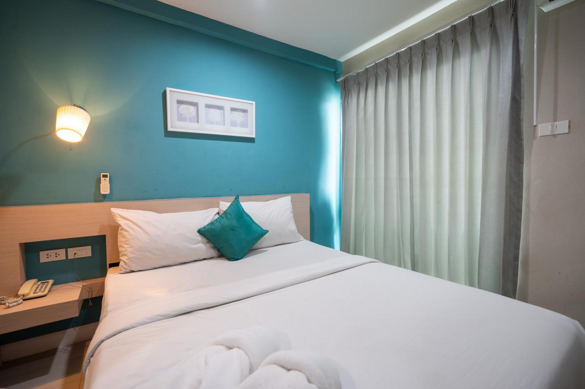 V-ocean Palace Hotel 3*