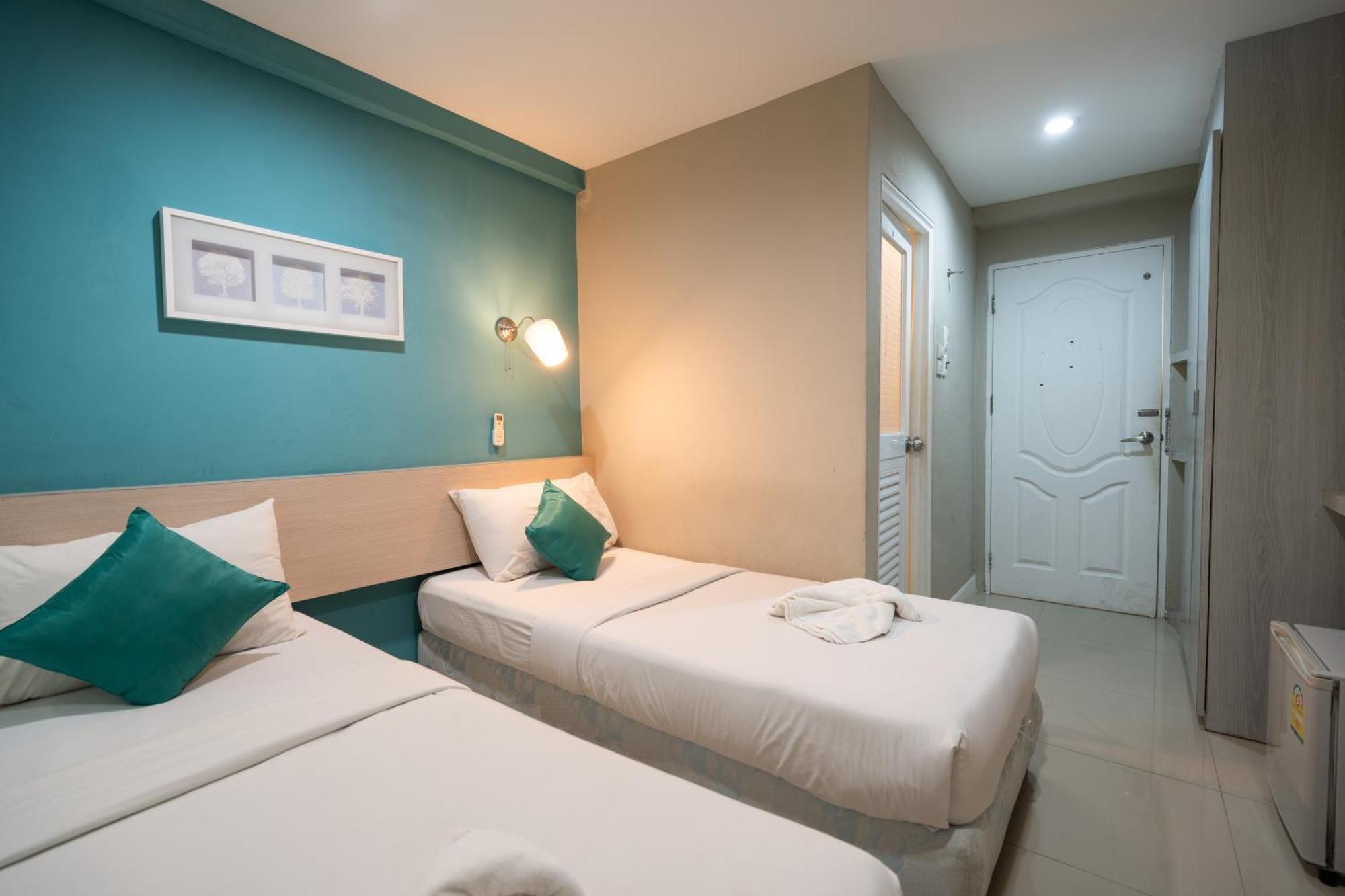 V-ocean Palace Hotel 3*