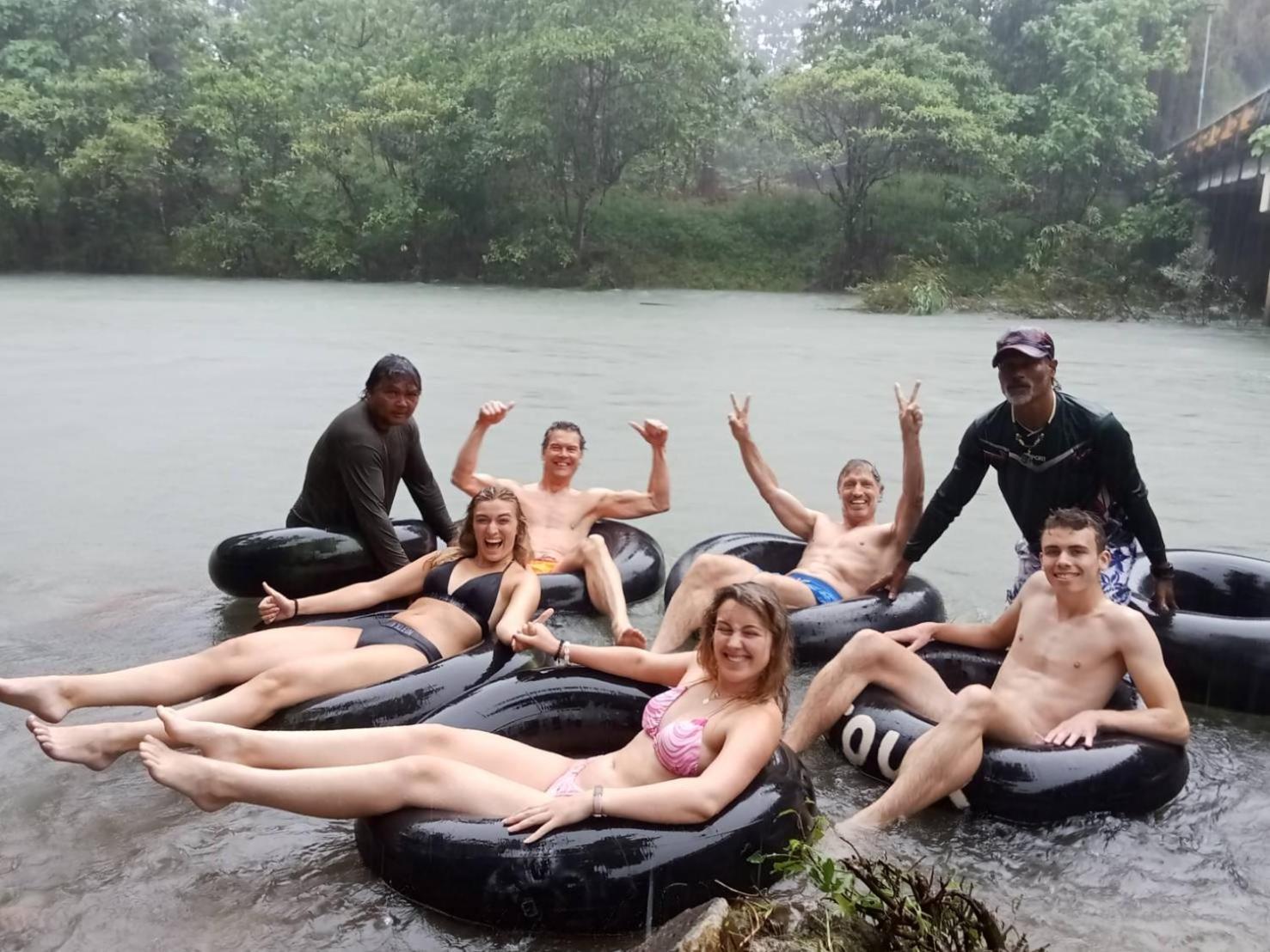 Resort Khaosok And Khao Sok National Park