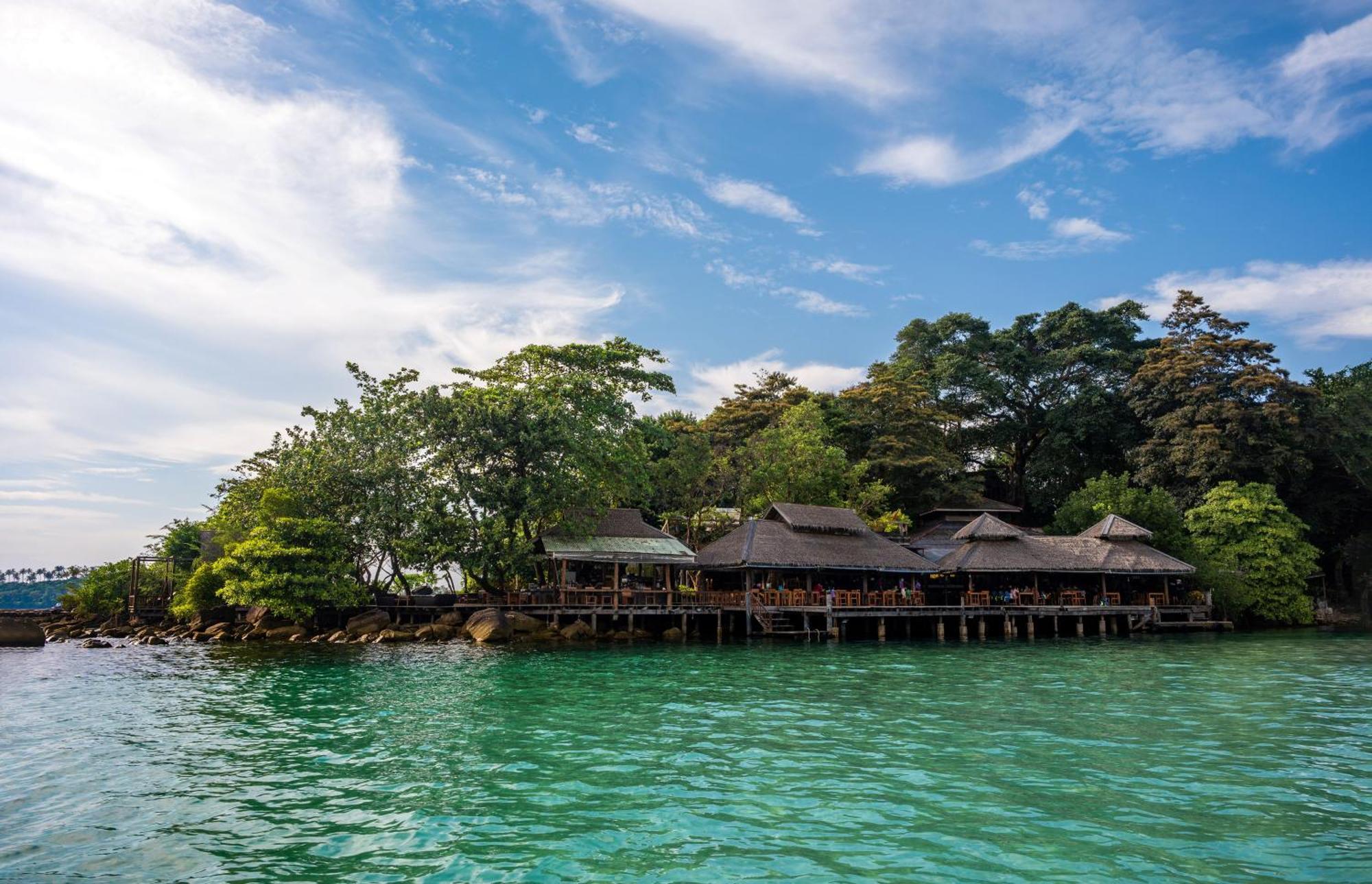 Captain Hook @koh Kood Resort 4*