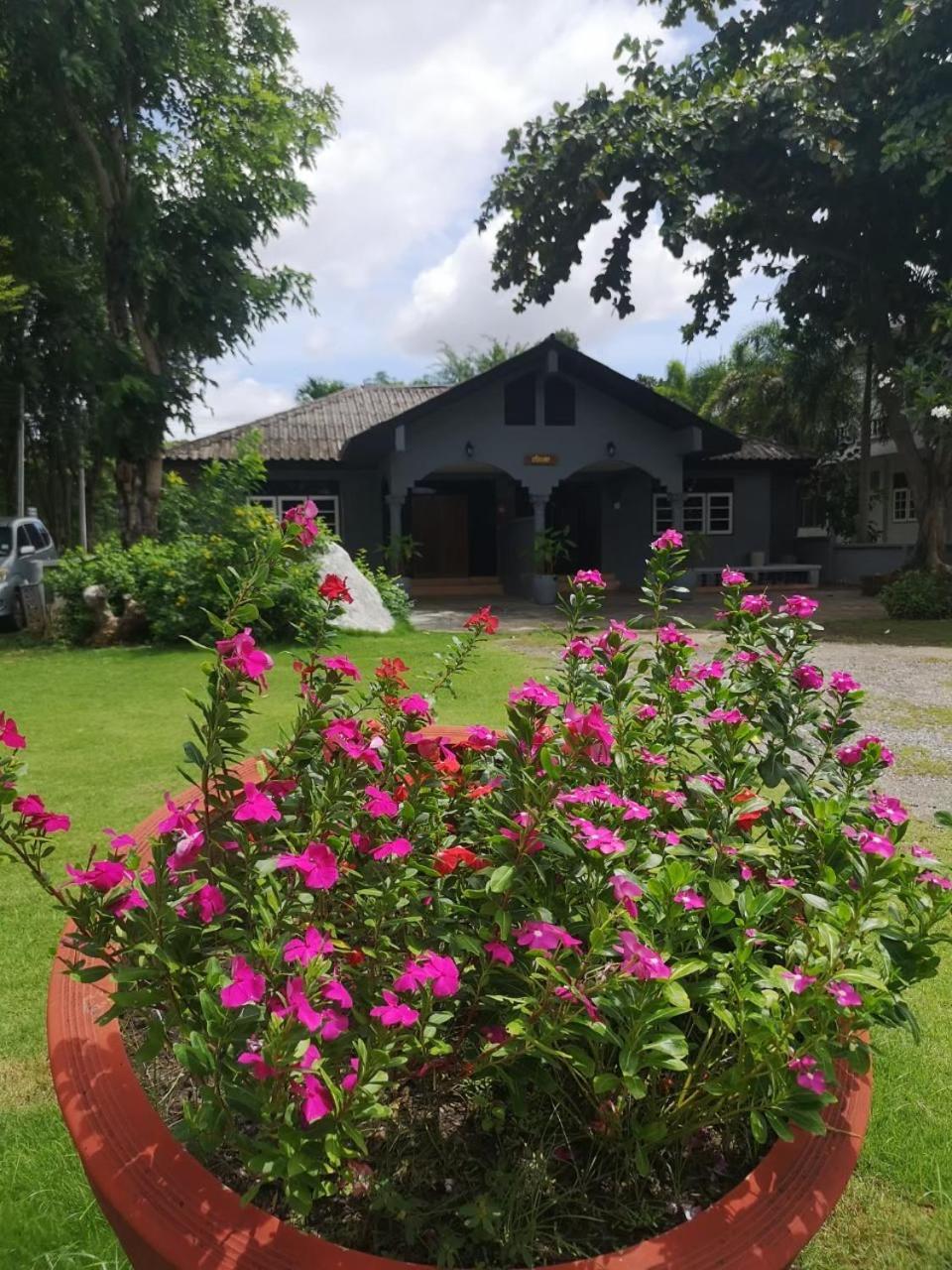 Resort Buasawan & Restaurant 2*