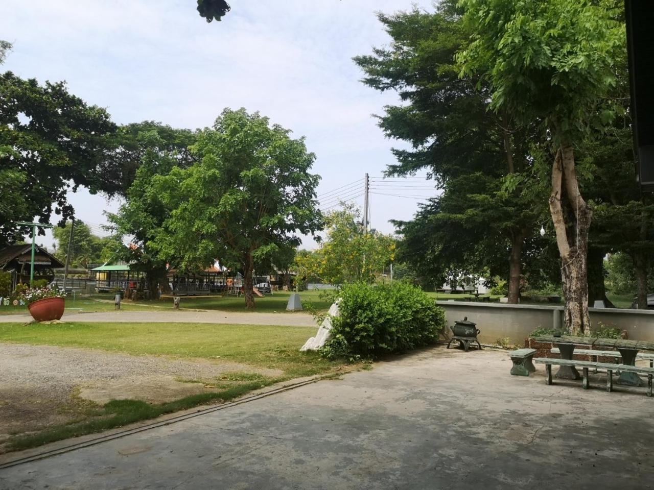 Buasawan & Restaurant Kanchanaburi