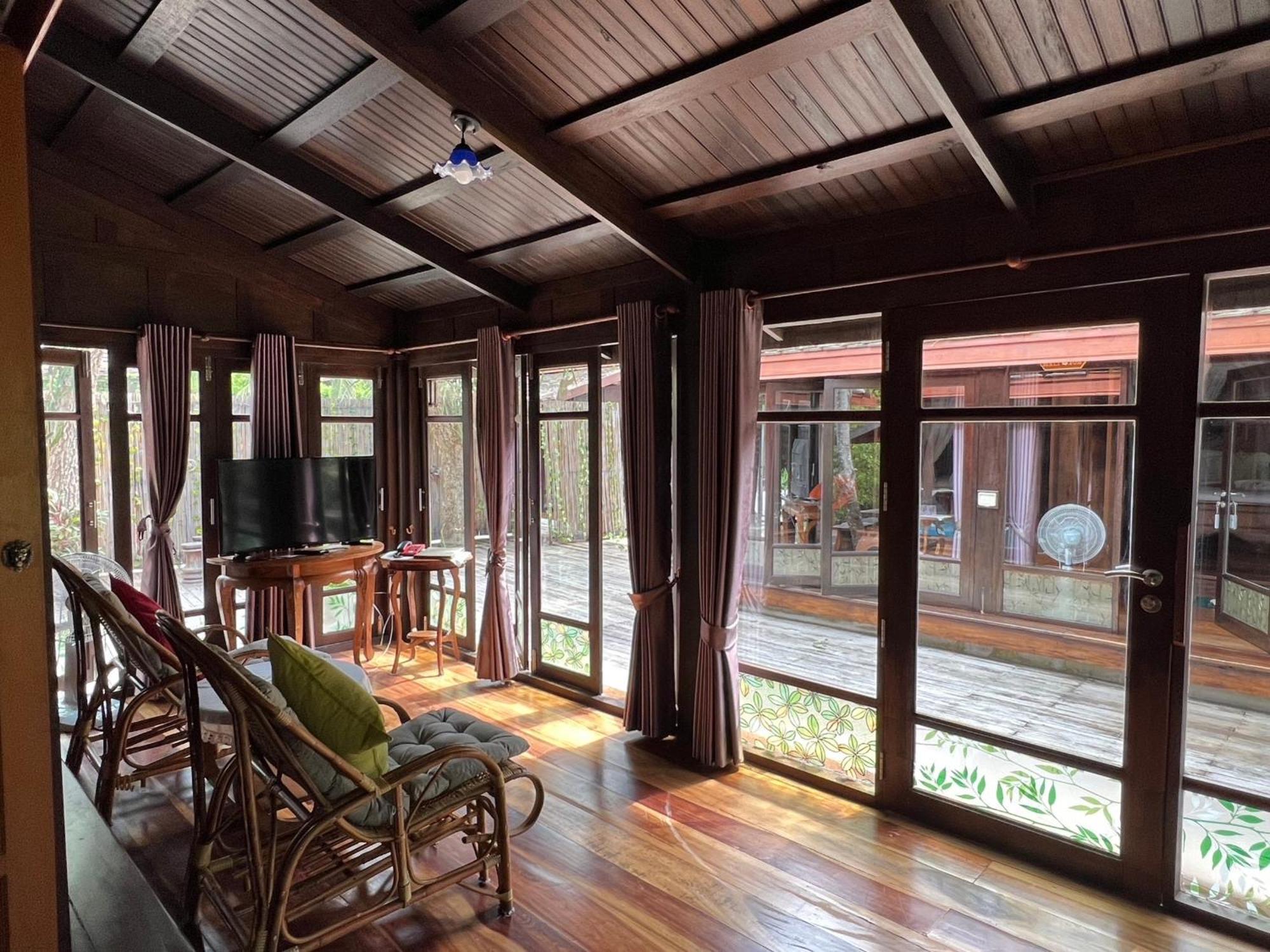 Sasitara Thai