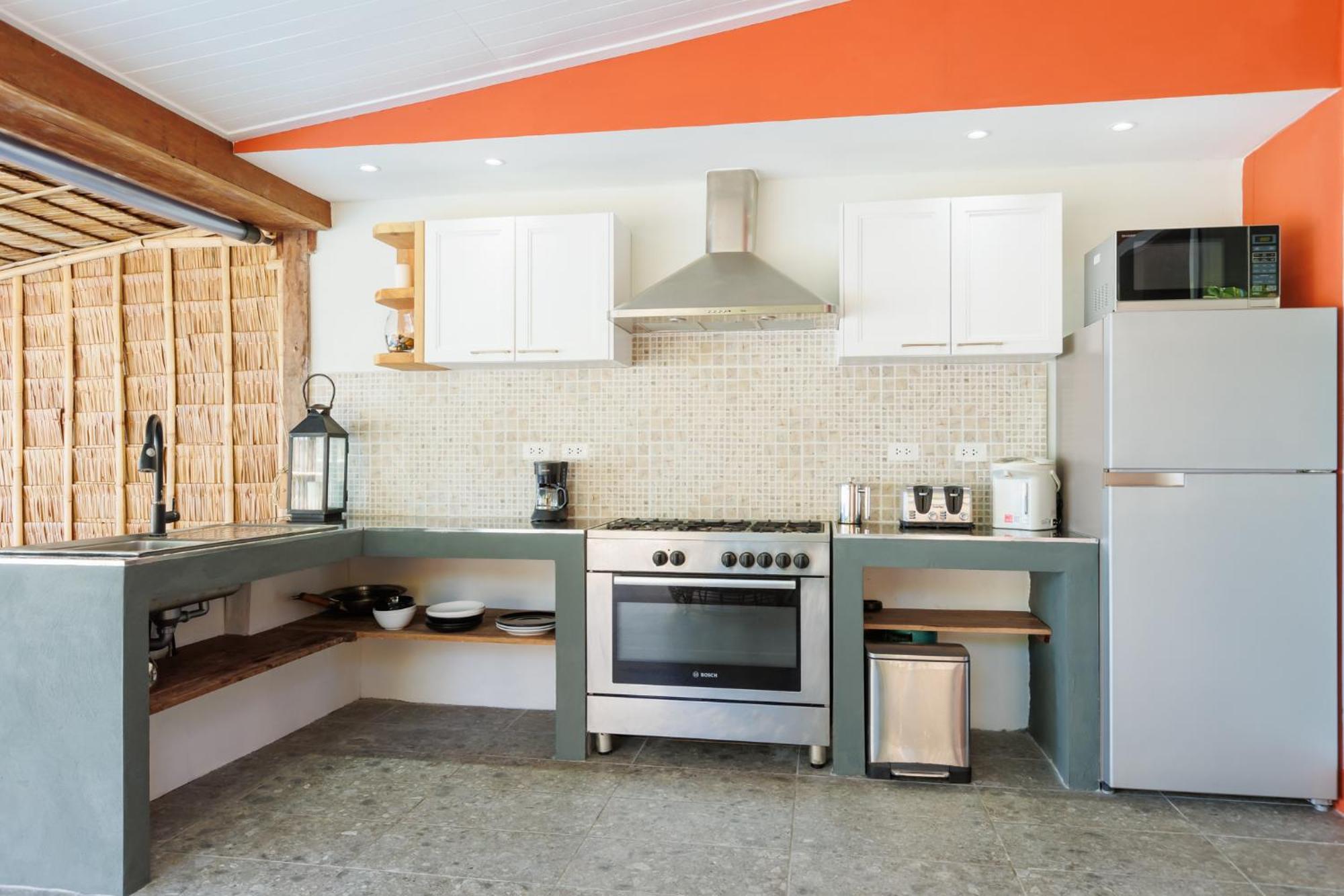 Gecko Villa *
