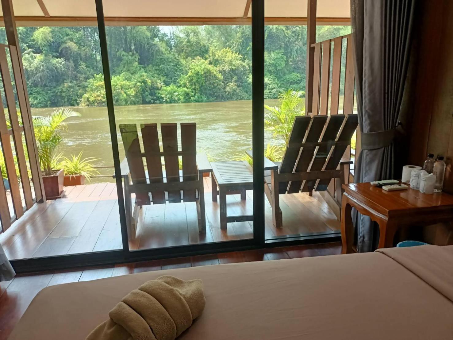 Star Hill River Kwai Ban Kaeng Raboet