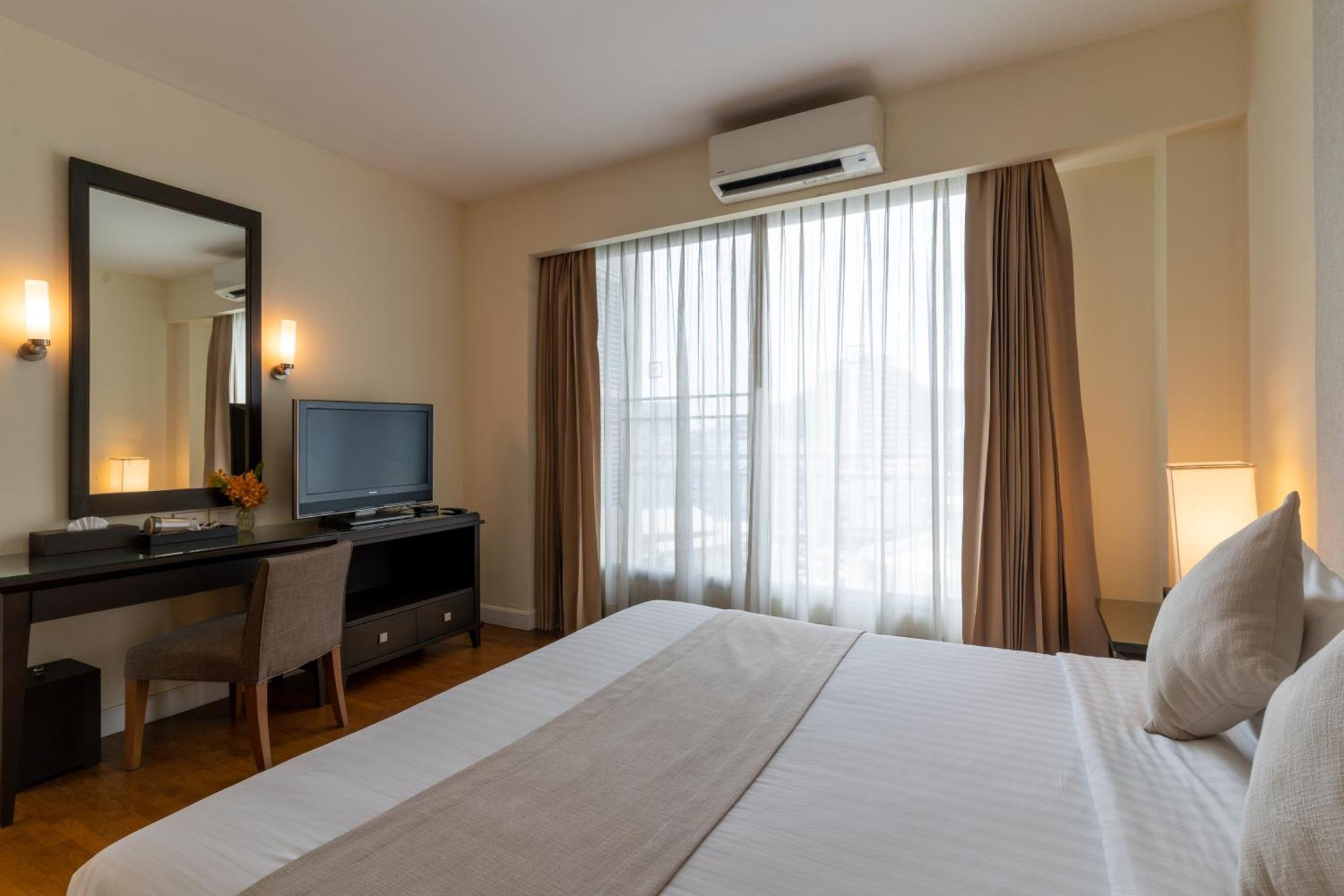 Hotel Cape Racha 5*