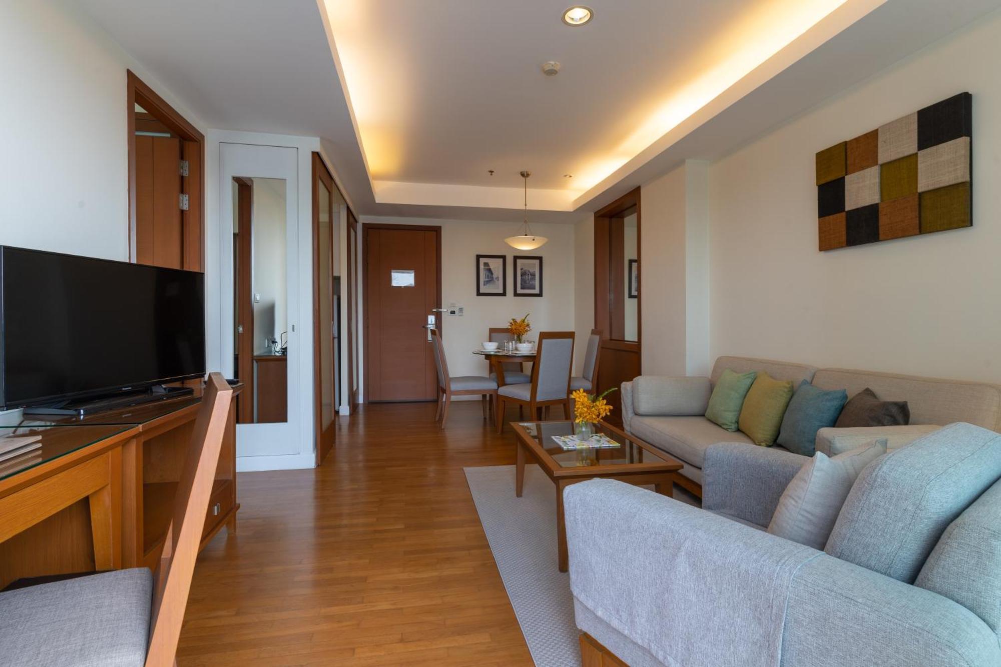 Cape Racha Hotel 5*
