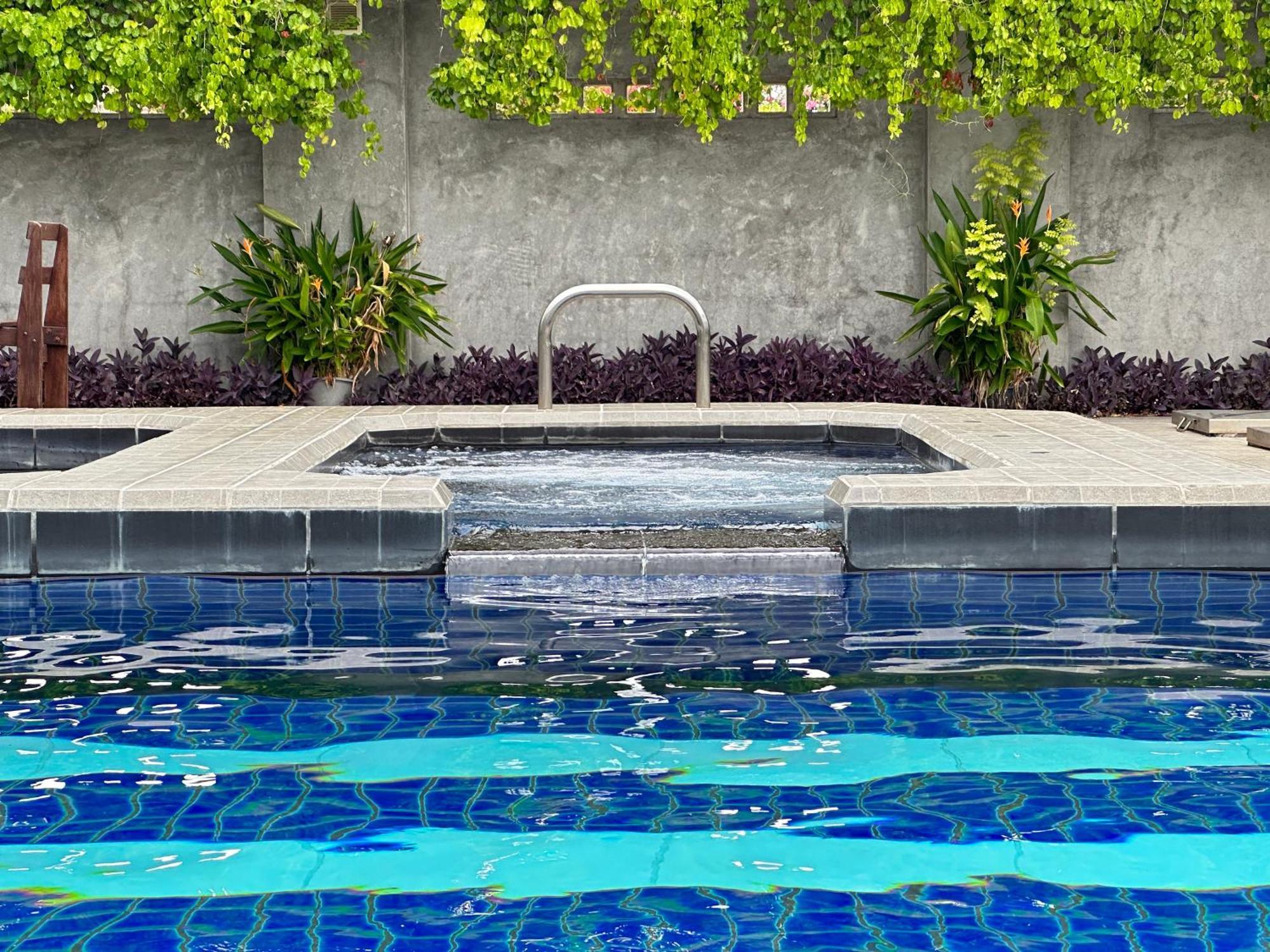 Hotel Mangrove Prestige Na Chom Thian