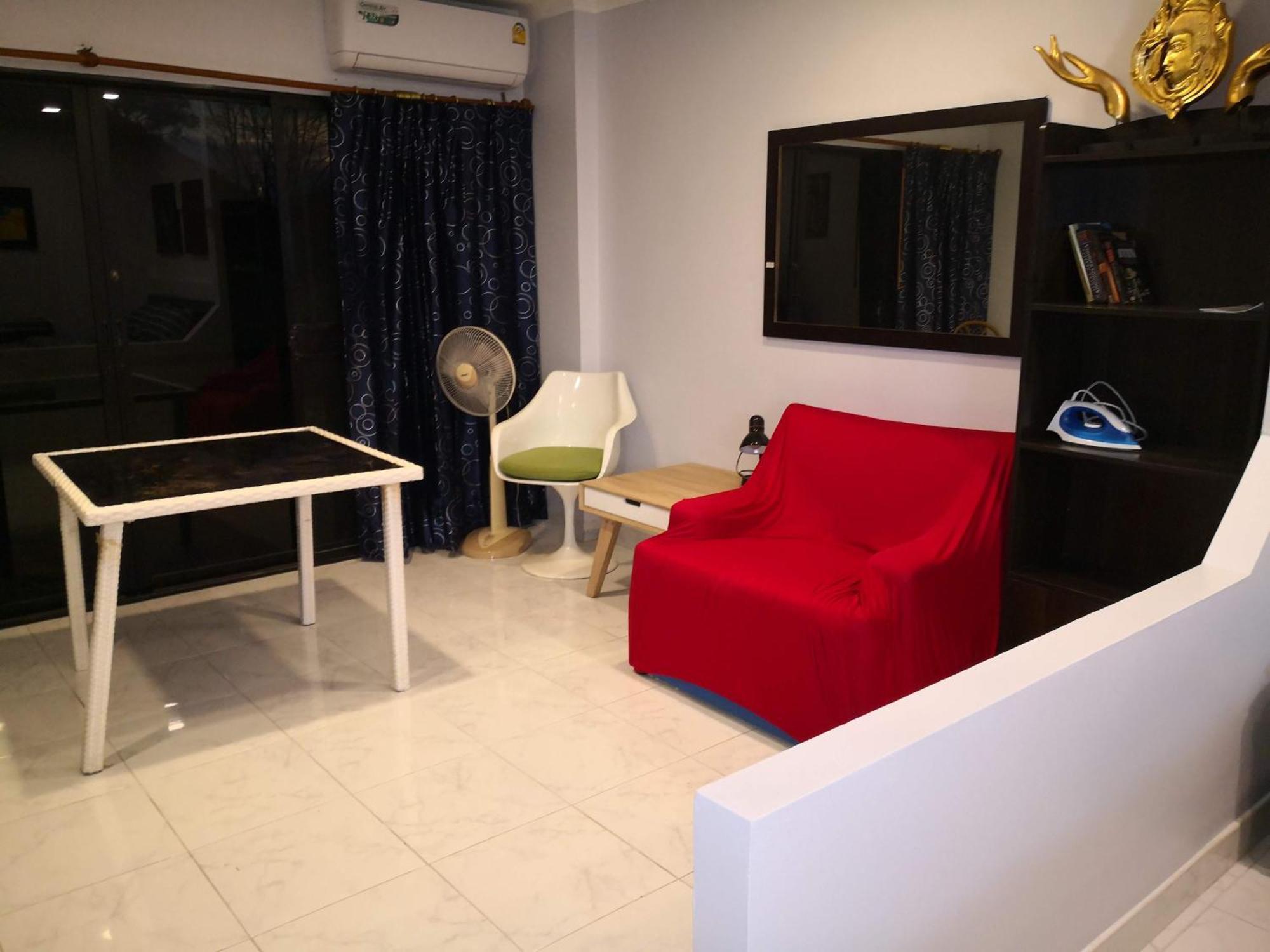 Big Appartment Soi 5 * Pattaya