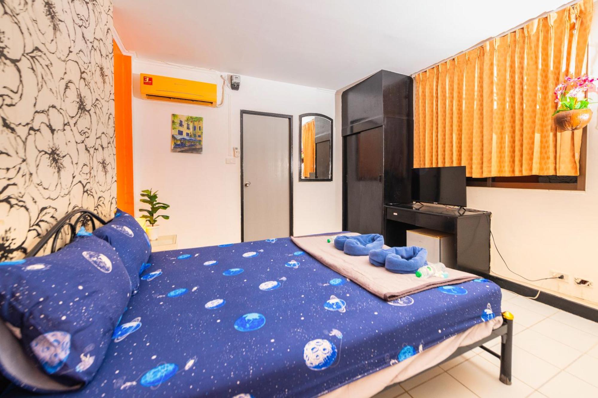 Hotel Happy - Beachfront Jomtien Beach