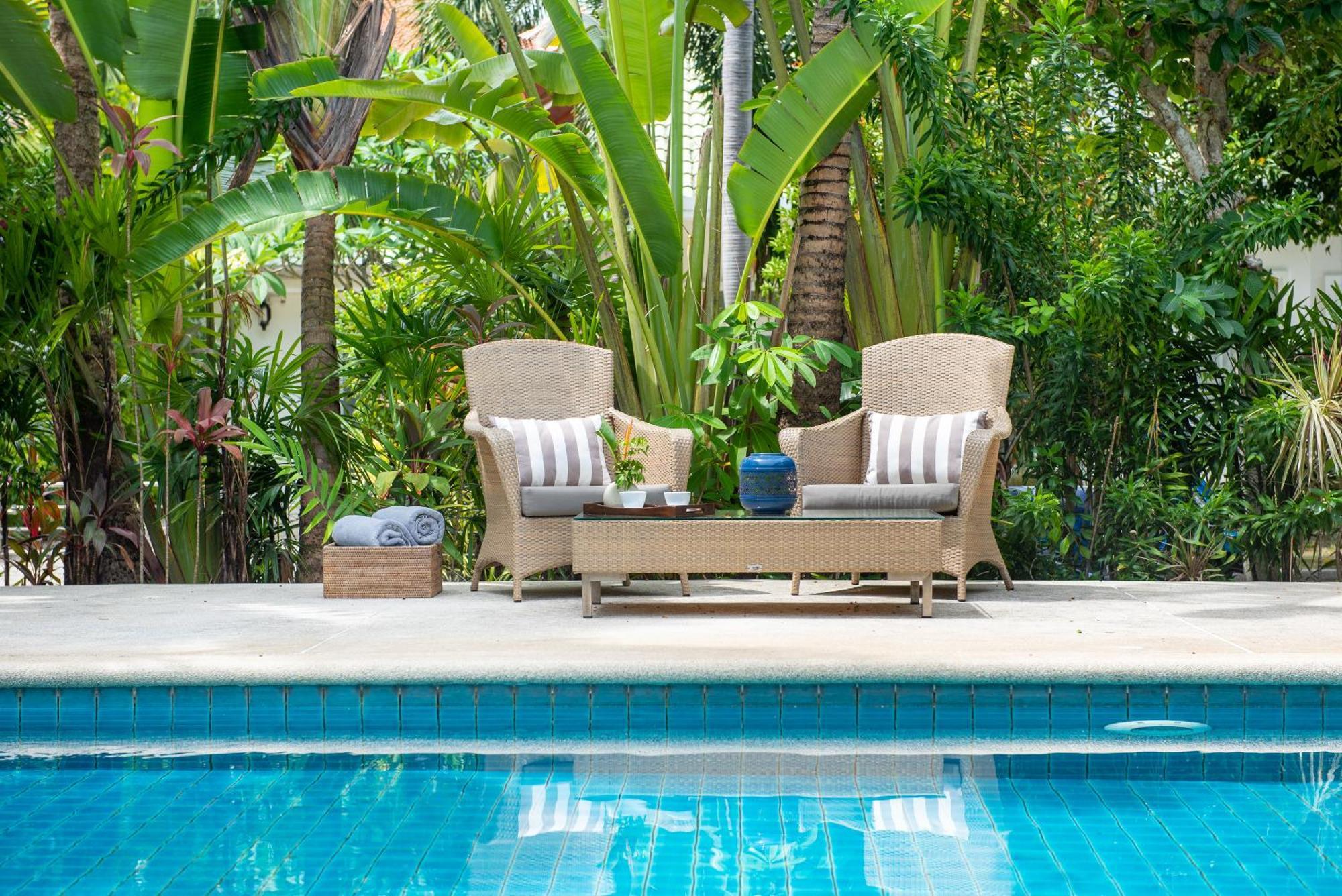 2br Baan Chanchai, Seconds To Villa