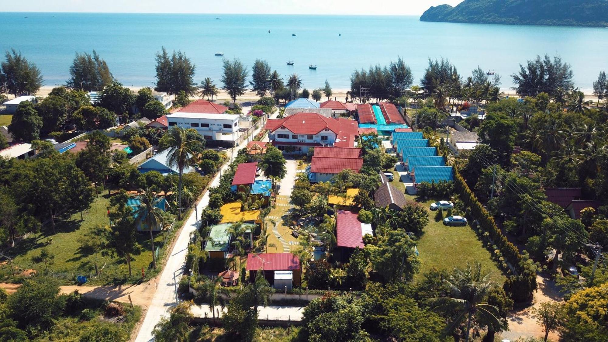 Resort Box At Pran