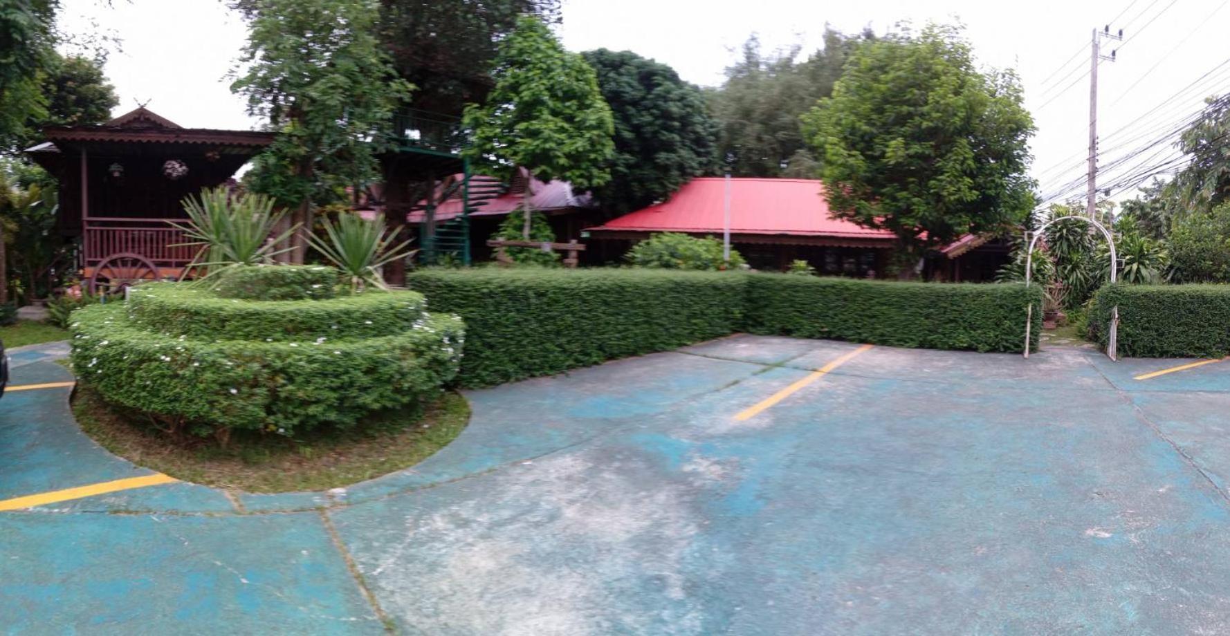 Guest house เรือนแฝด Brook View Pai