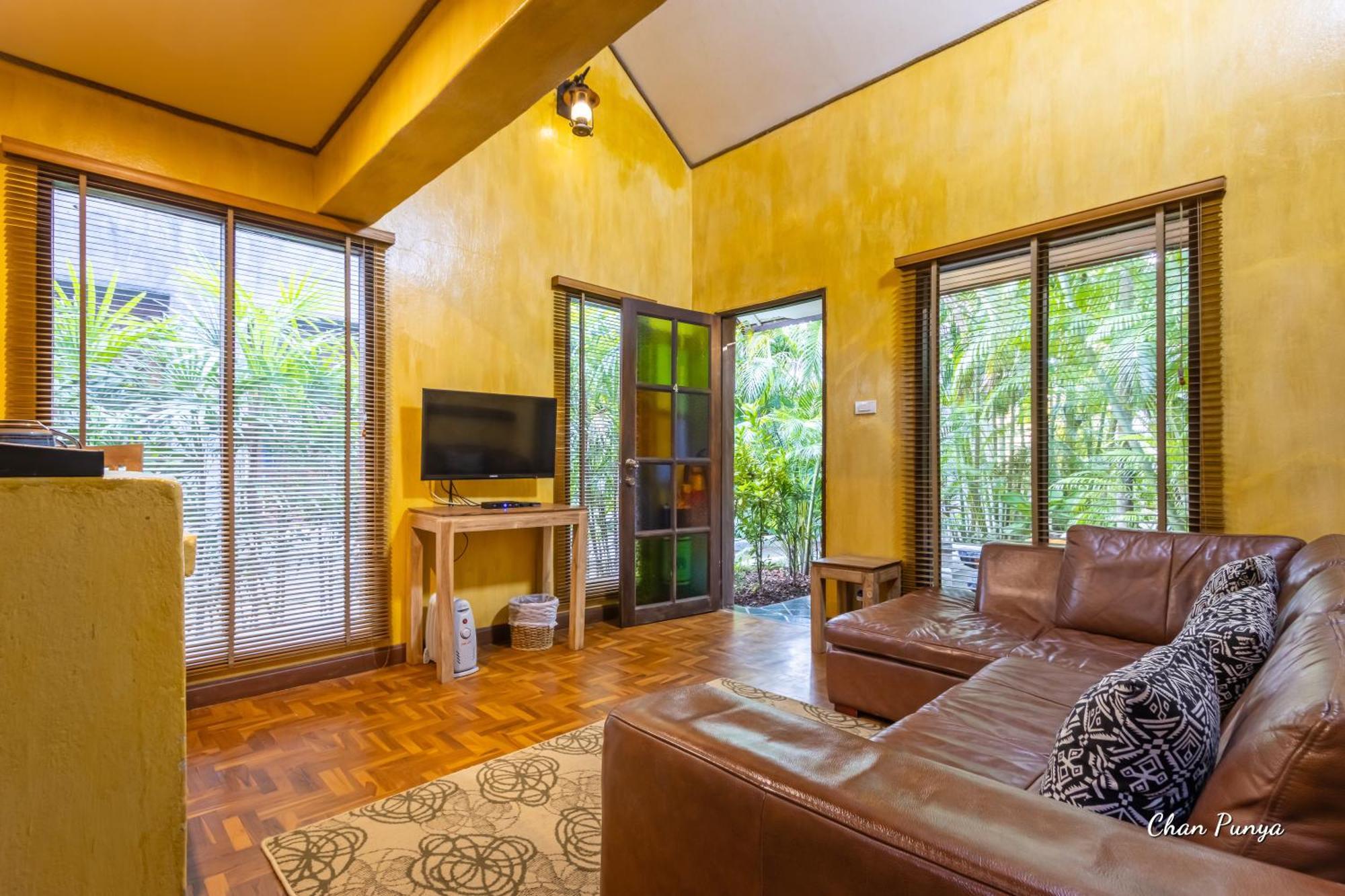 Baanpong Resort 3*