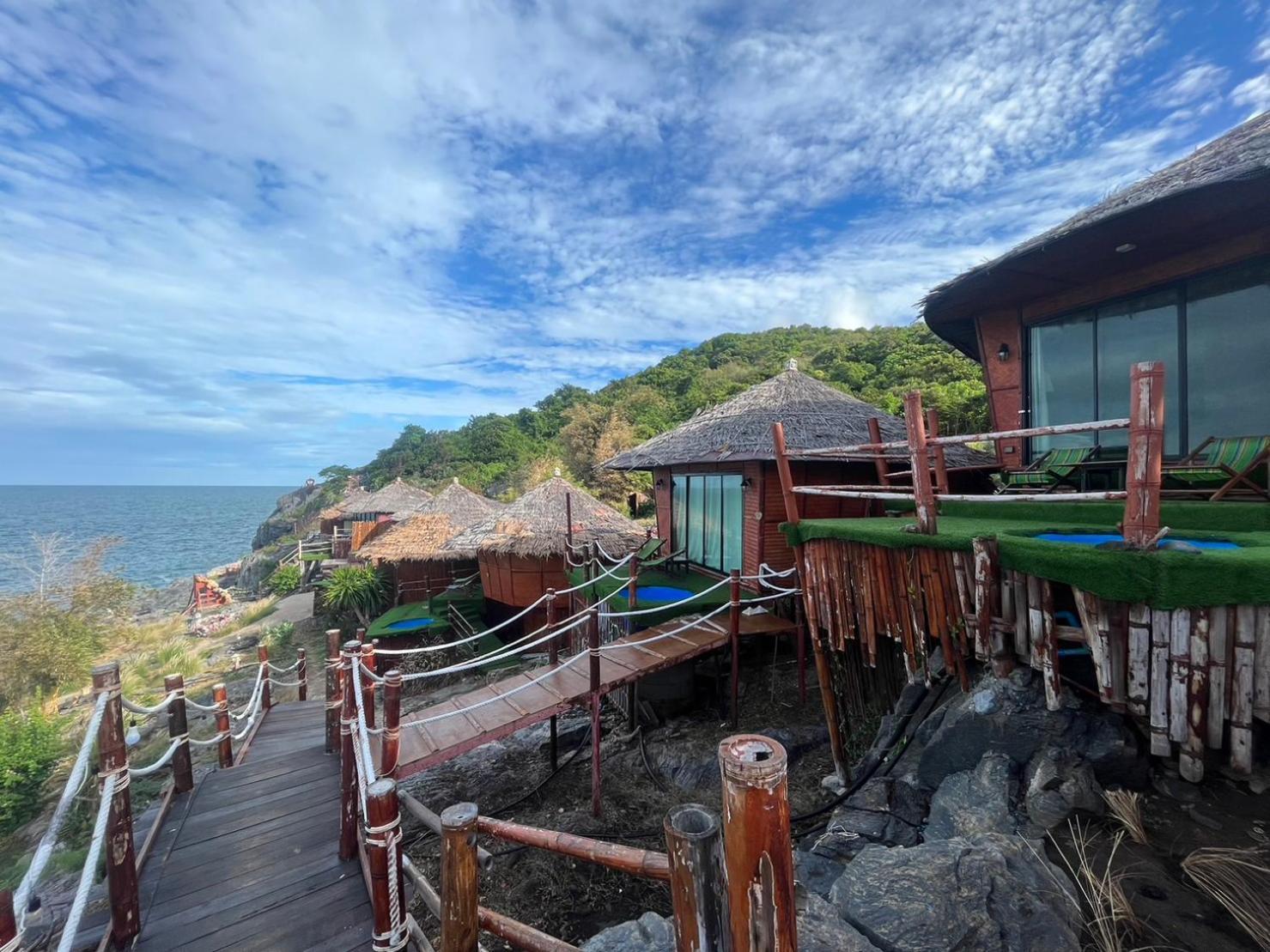 Villa Pareehut Ko Si Chang