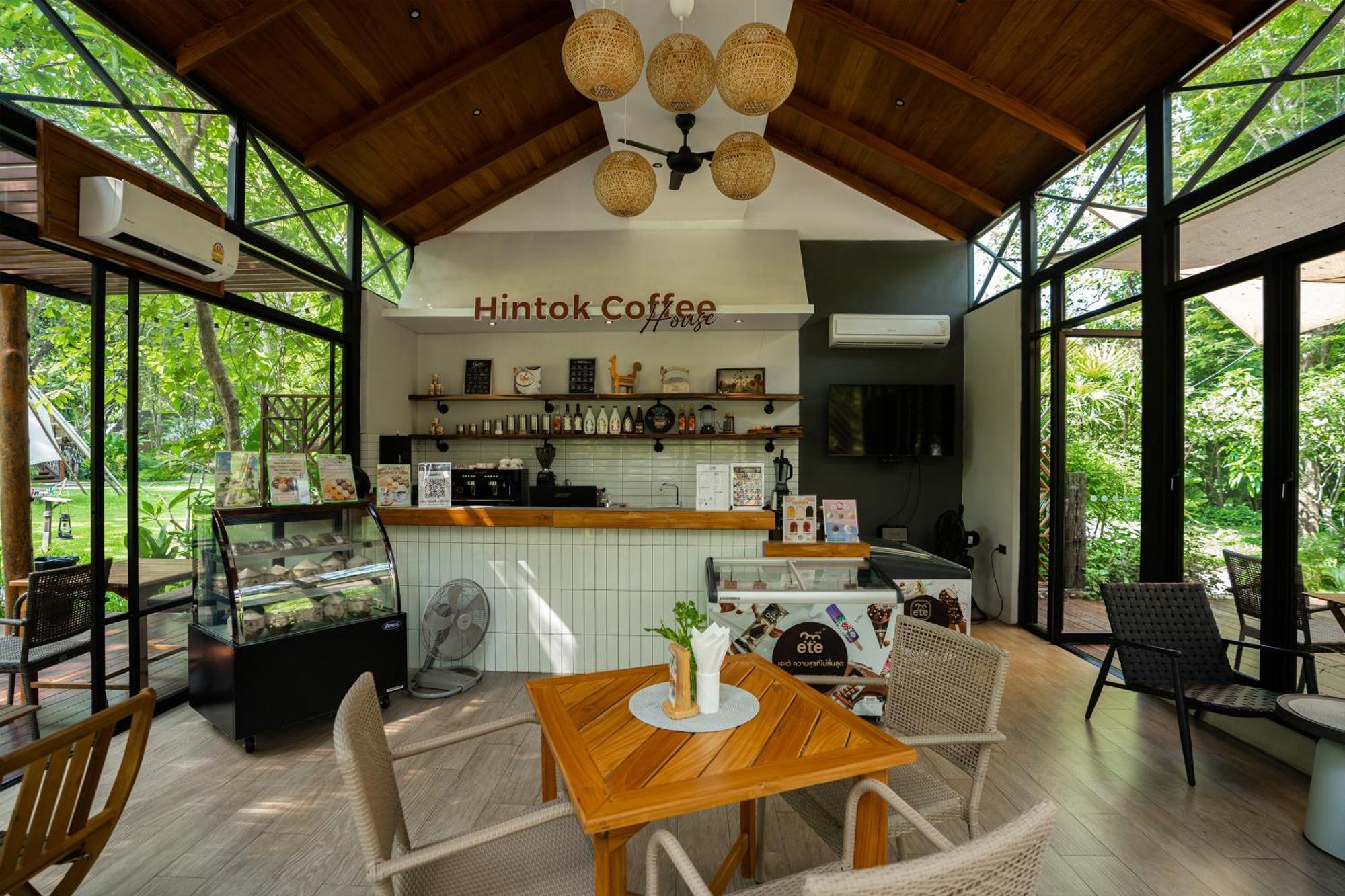 Hintok River Camp Resort 4*