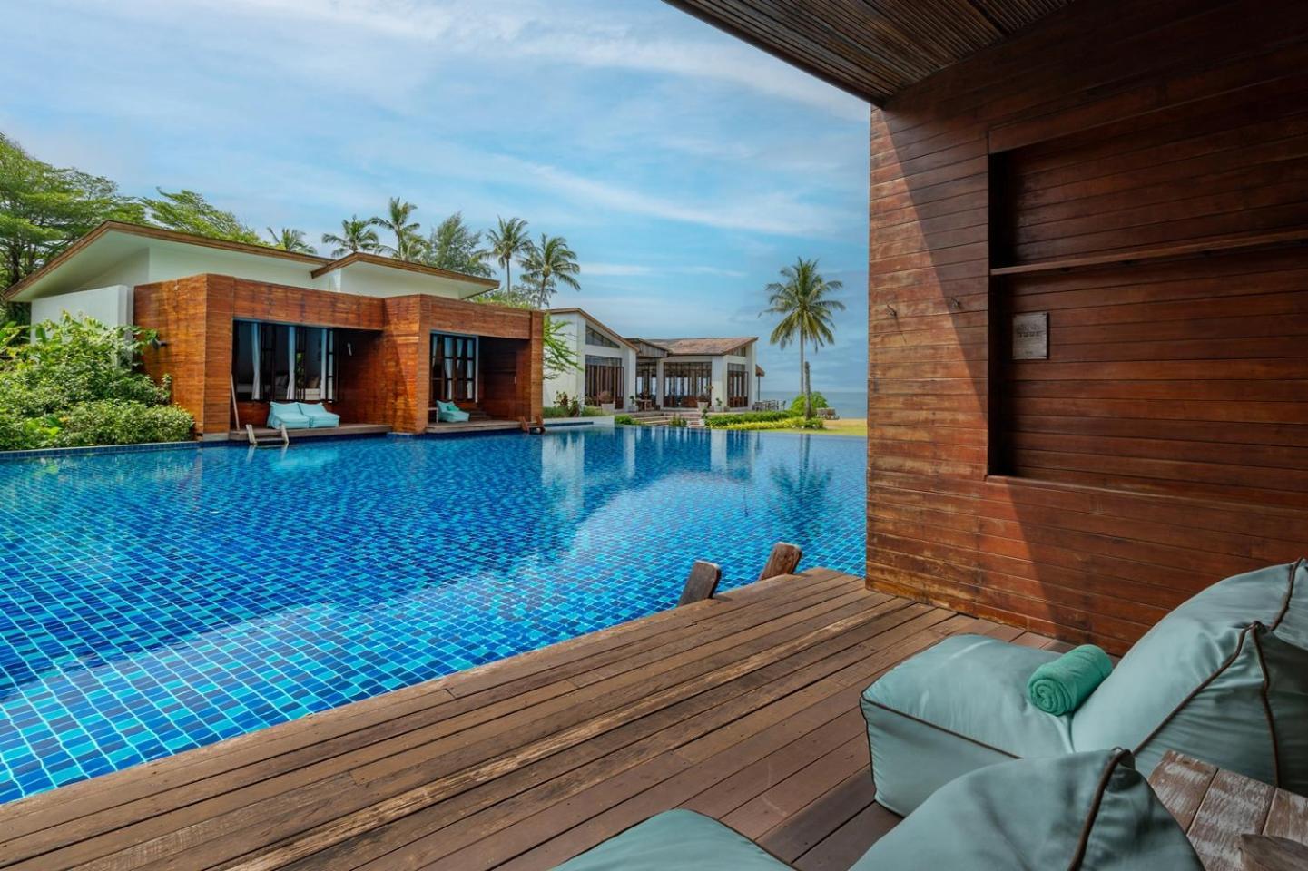 Wendy The Pool @ Koh Kood Resort