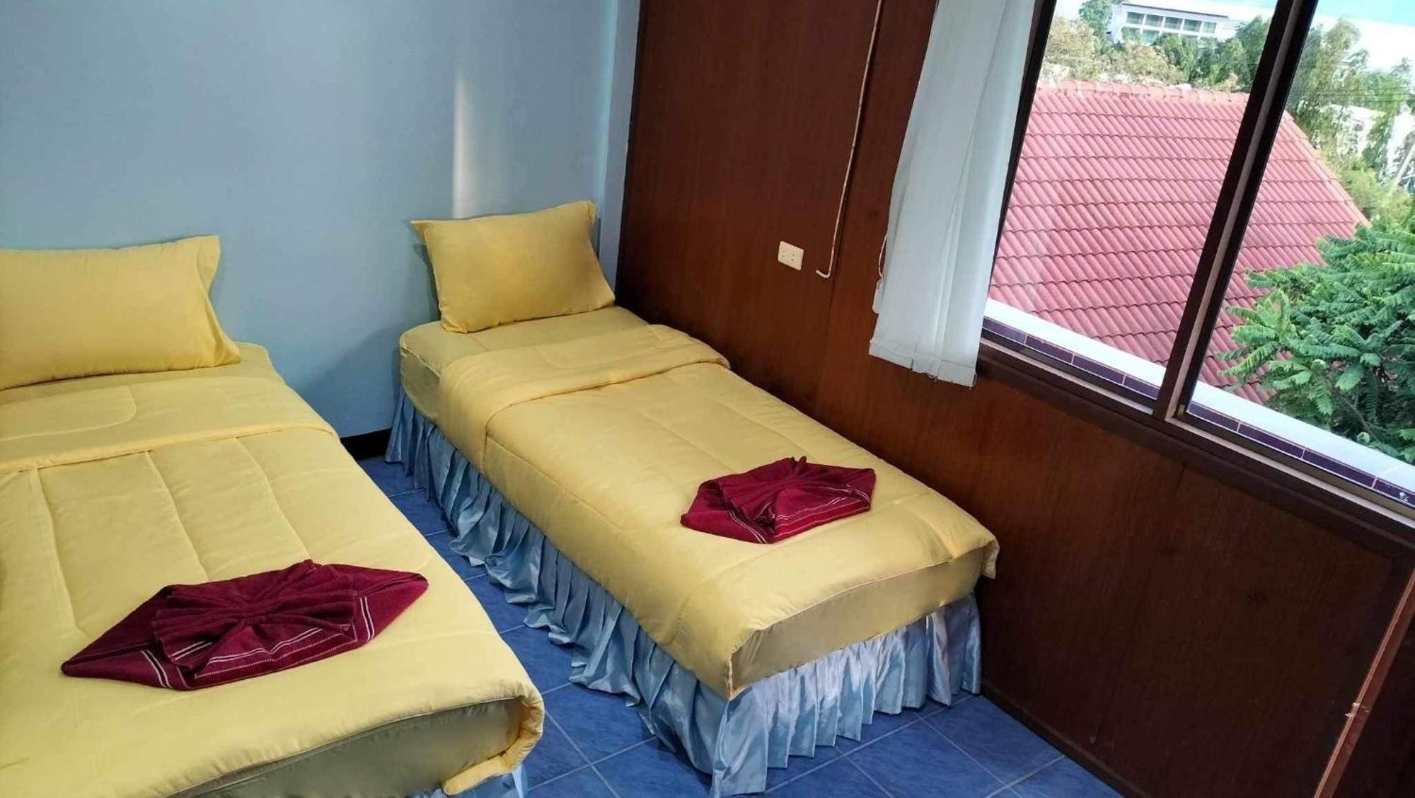 Tanyaporn House 2*