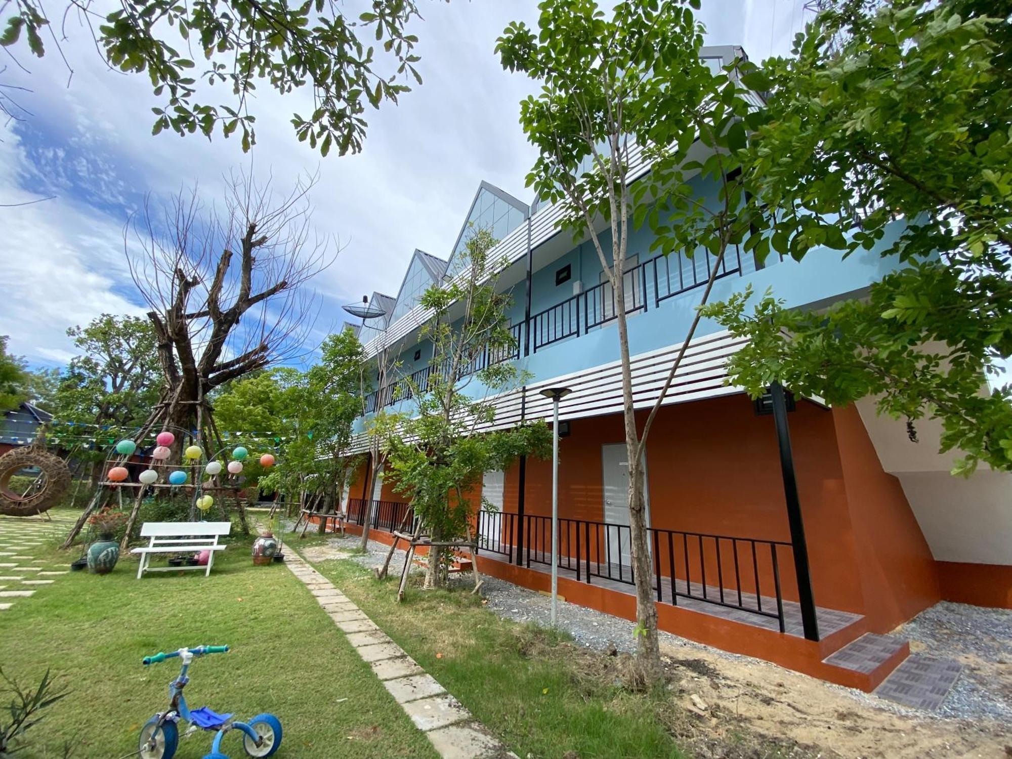 Resort I Am เฮือนแก้วมณี 3*