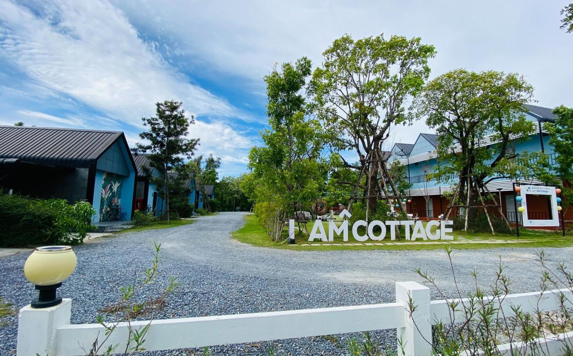 I Am เฮือนแก้วมณี Resort 3*