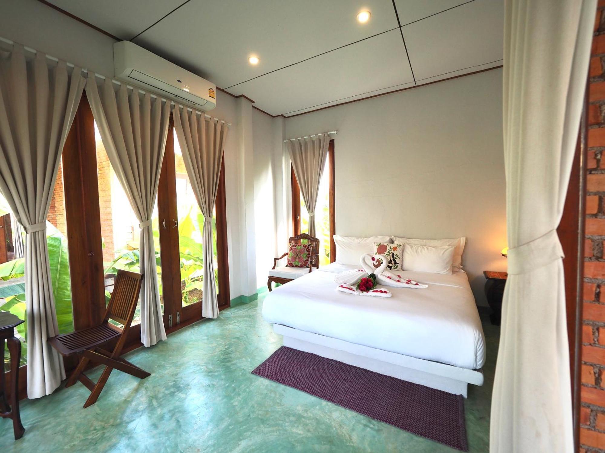 Resort Baansuk 3*