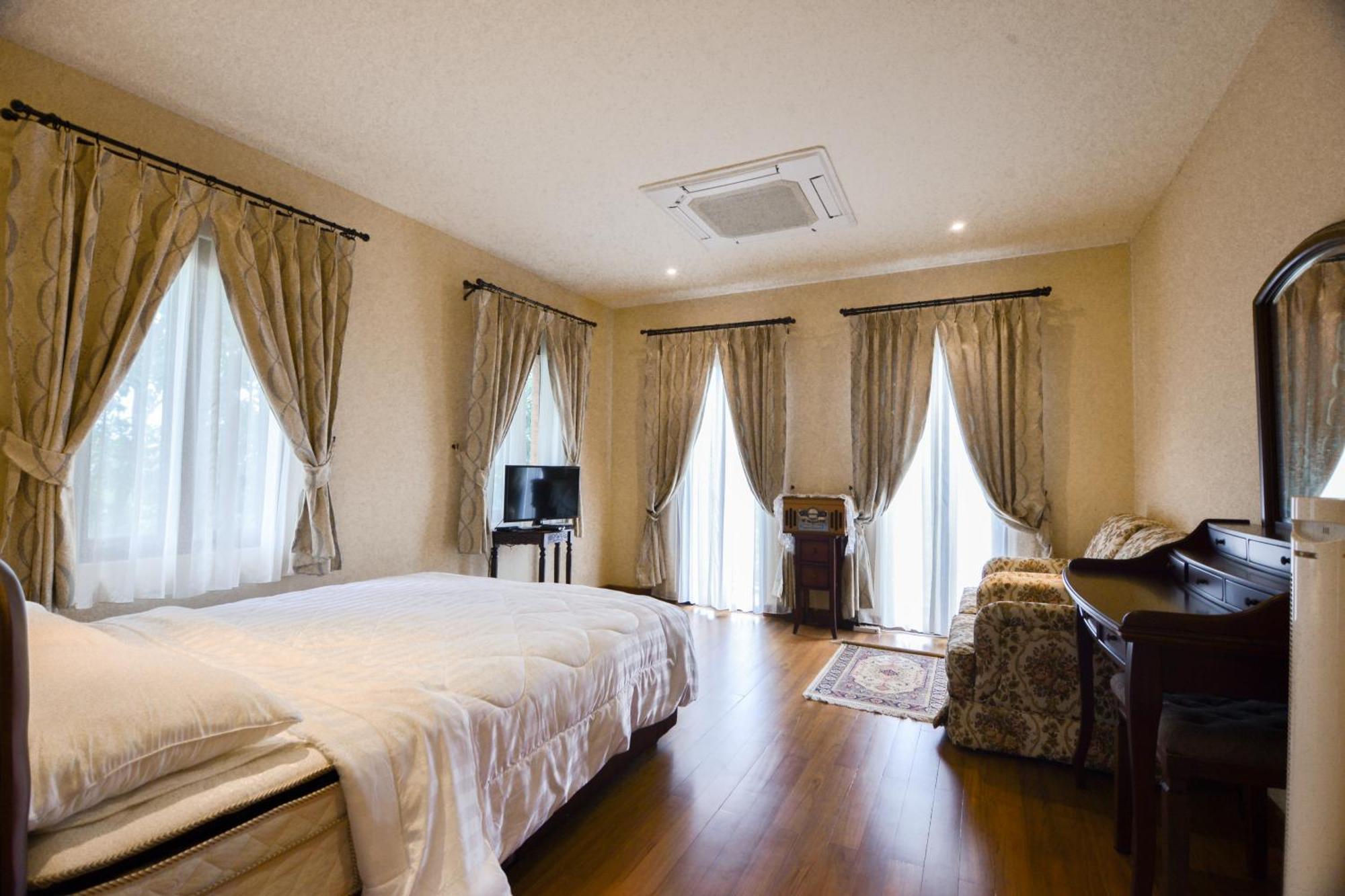 Private Pool & Golf - Toscana House Khaoyai 4 Bedrooms 10 Guests Ban Rai Khlong Sai