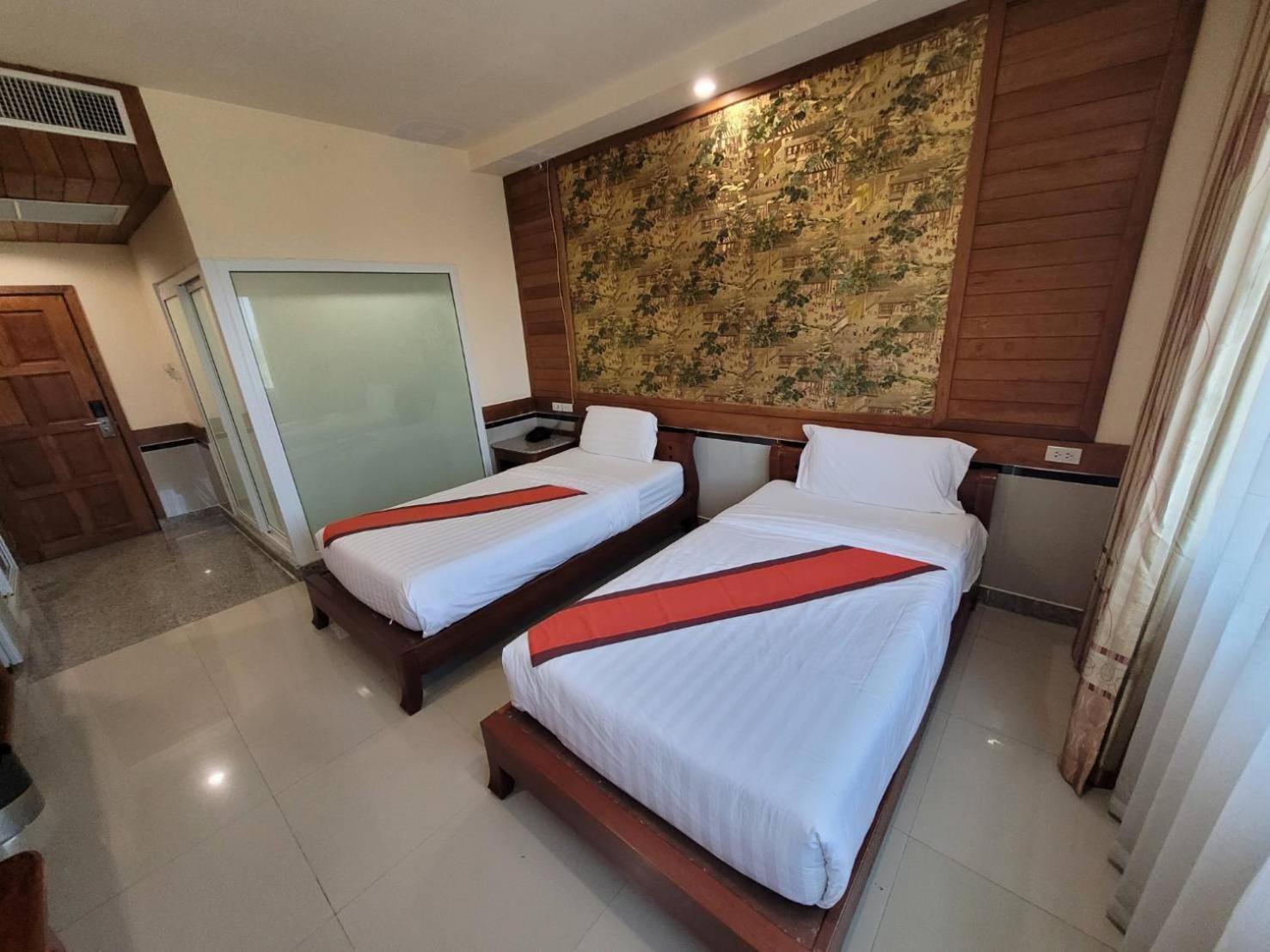 Ease Hotel Jomtien Beach