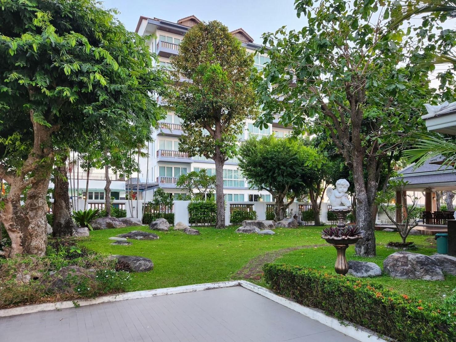 The Pattaya 5*
