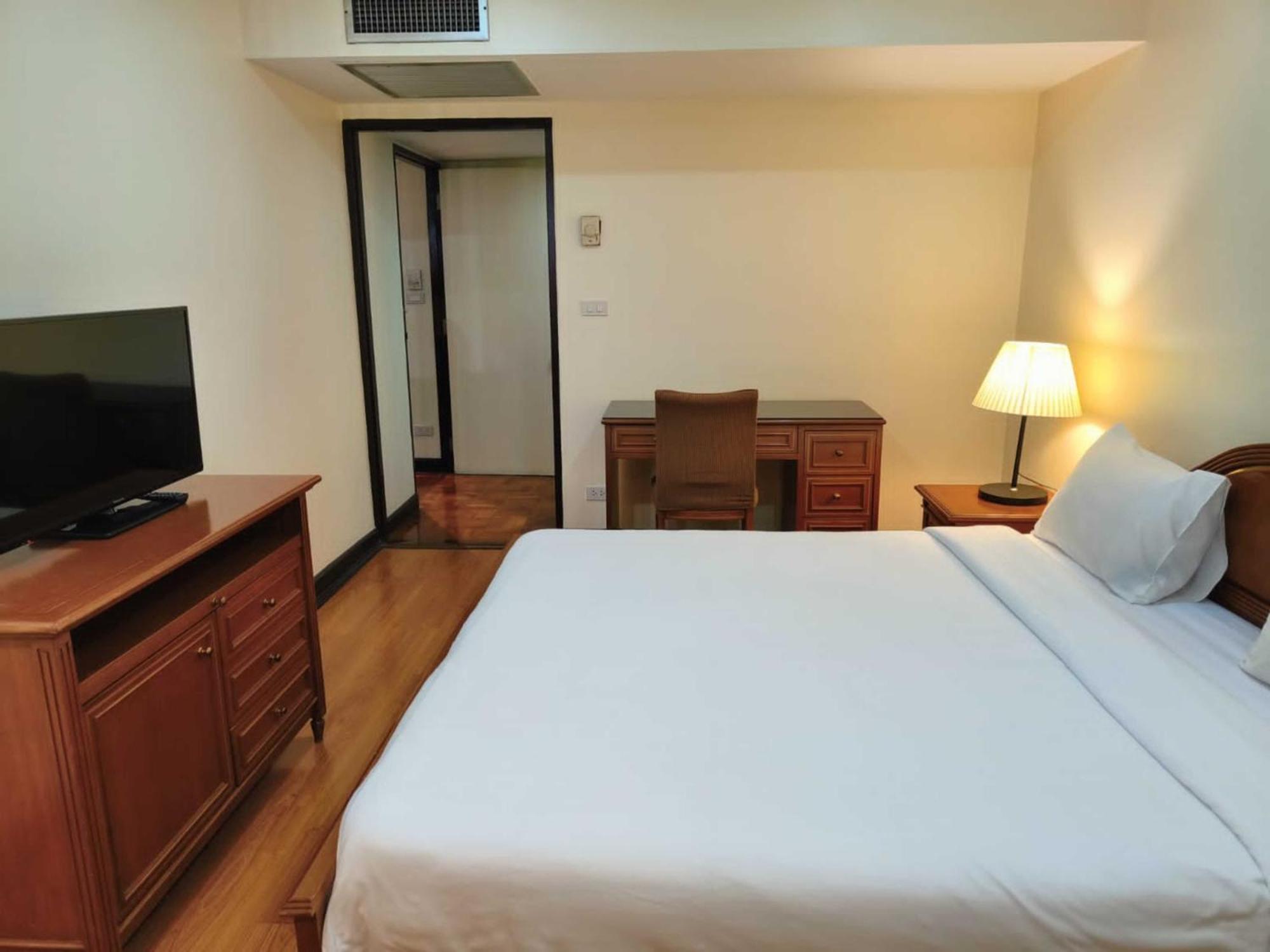 Hotel Omni Tower Sukhumvit Nana Direct Banguecoque