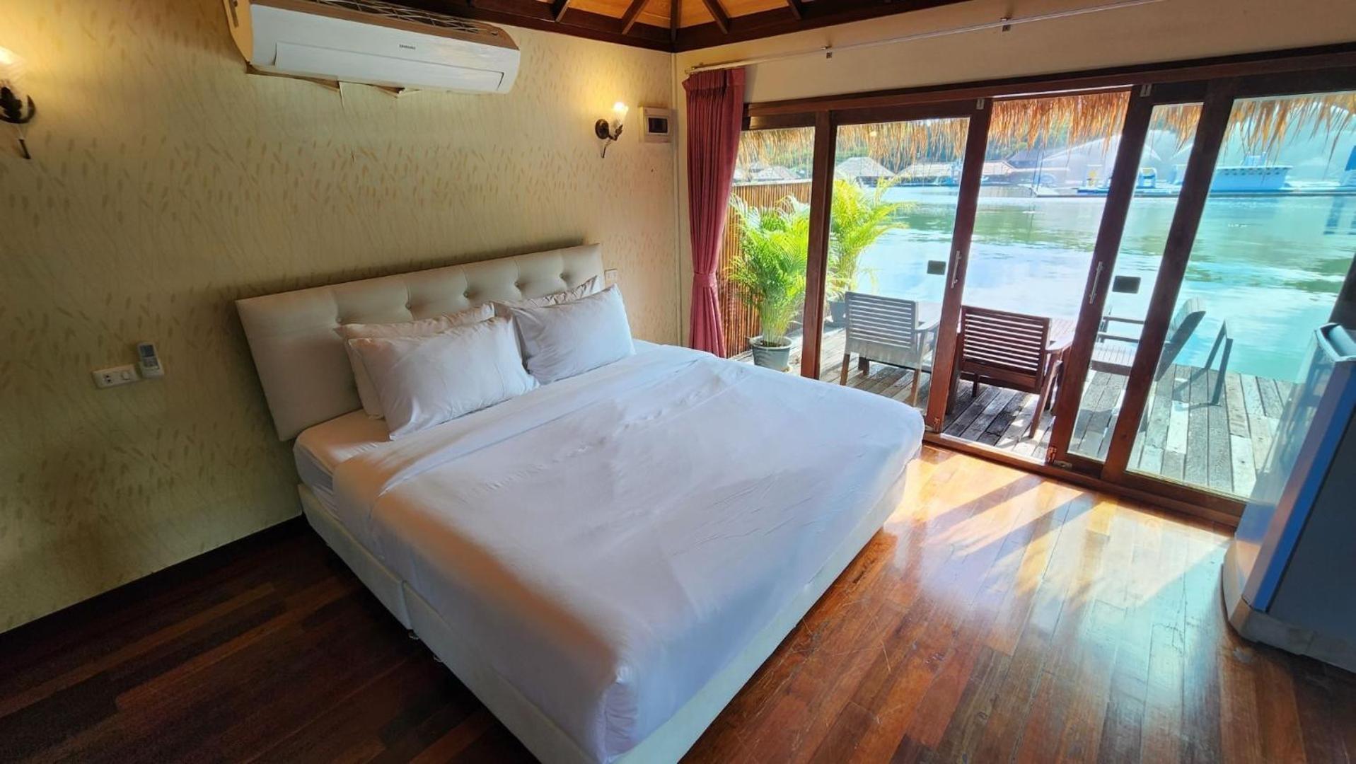 Resort Ruknam Ban Hin Hak