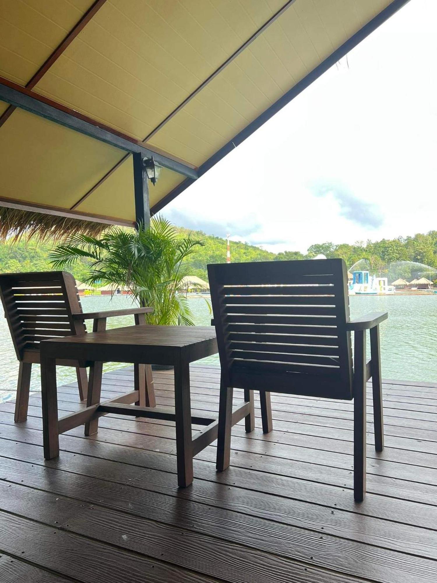Ruknam Resort *