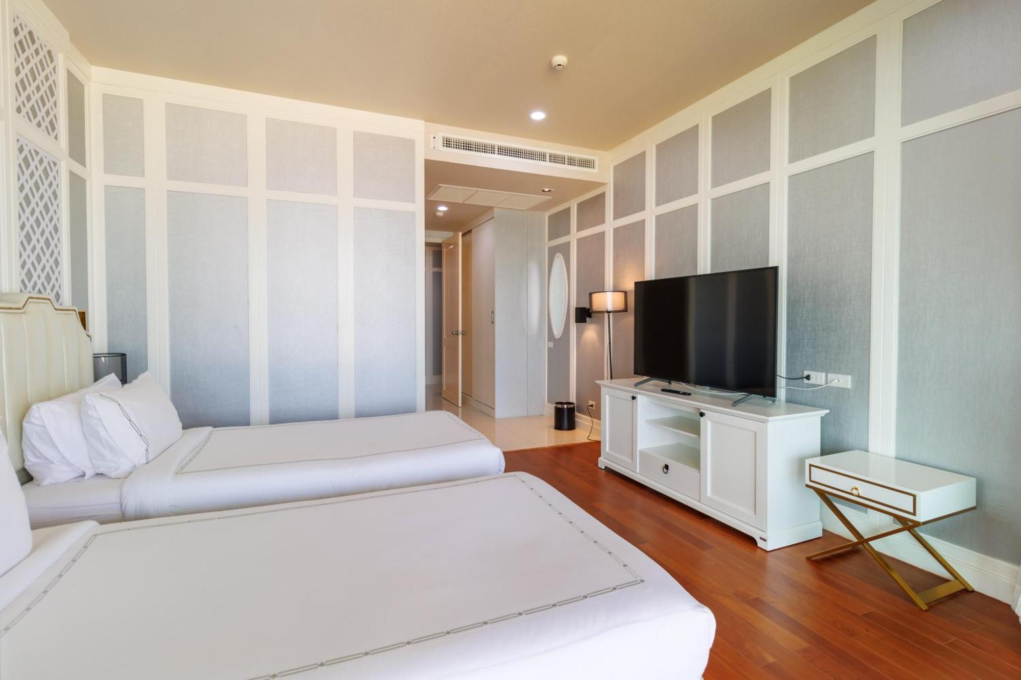 Sea Sun Hua Hin By Jc Kevin & 4* Phetchaburi