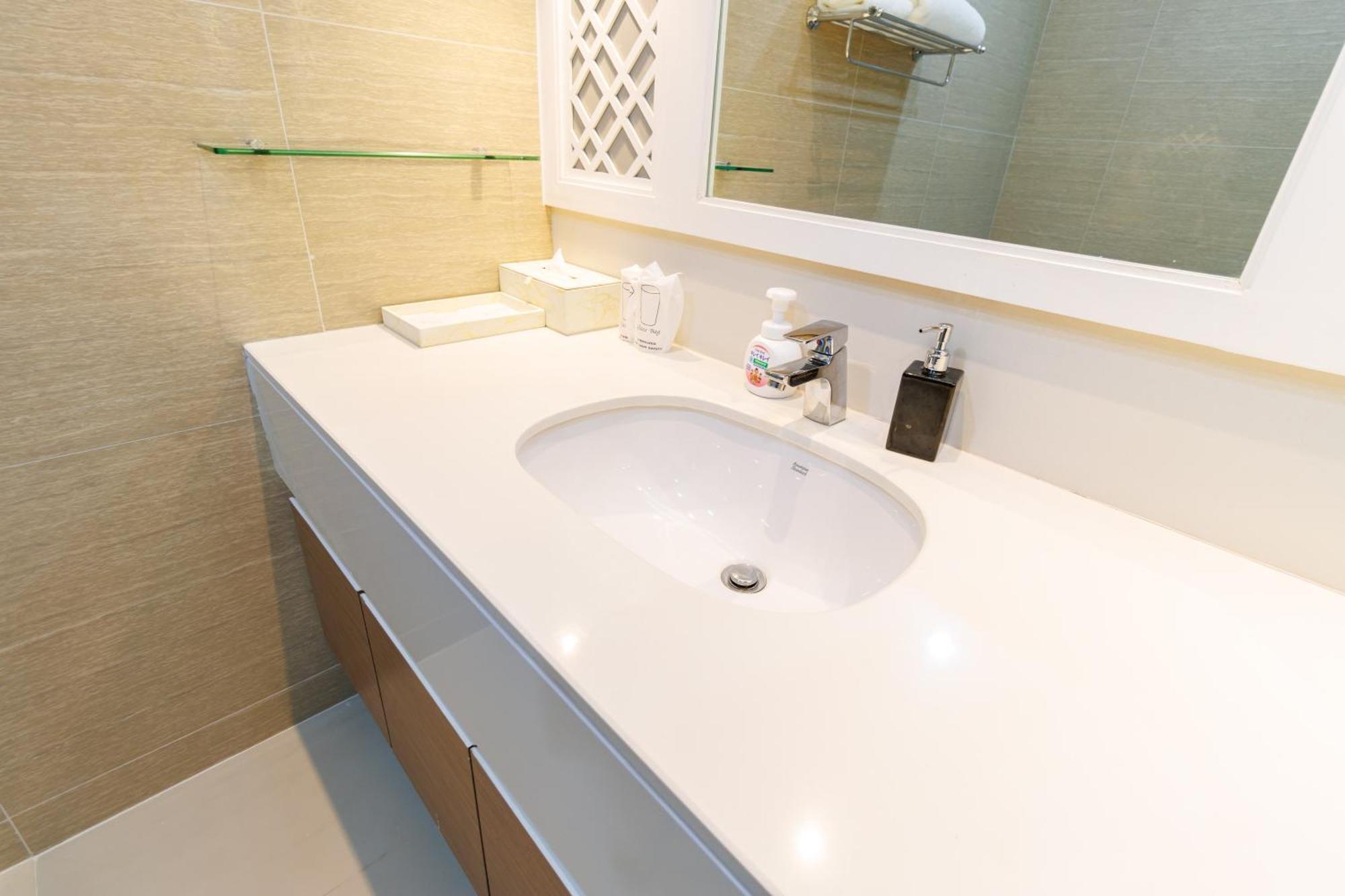Hotel Sea Sun Hua Hin By Jc Kevin & 4*