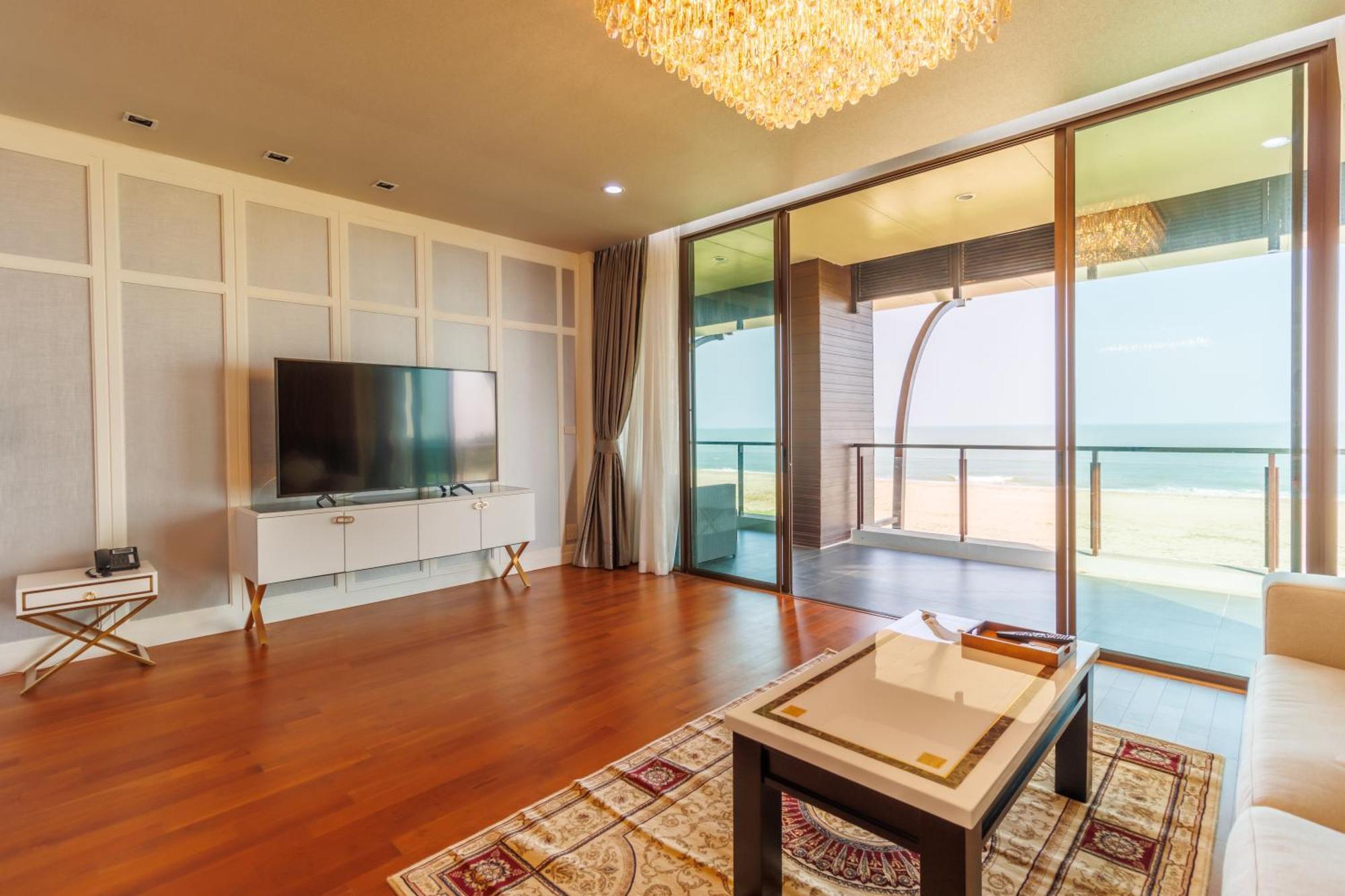 Sea Sun Hua Hin By Jc Kevin &