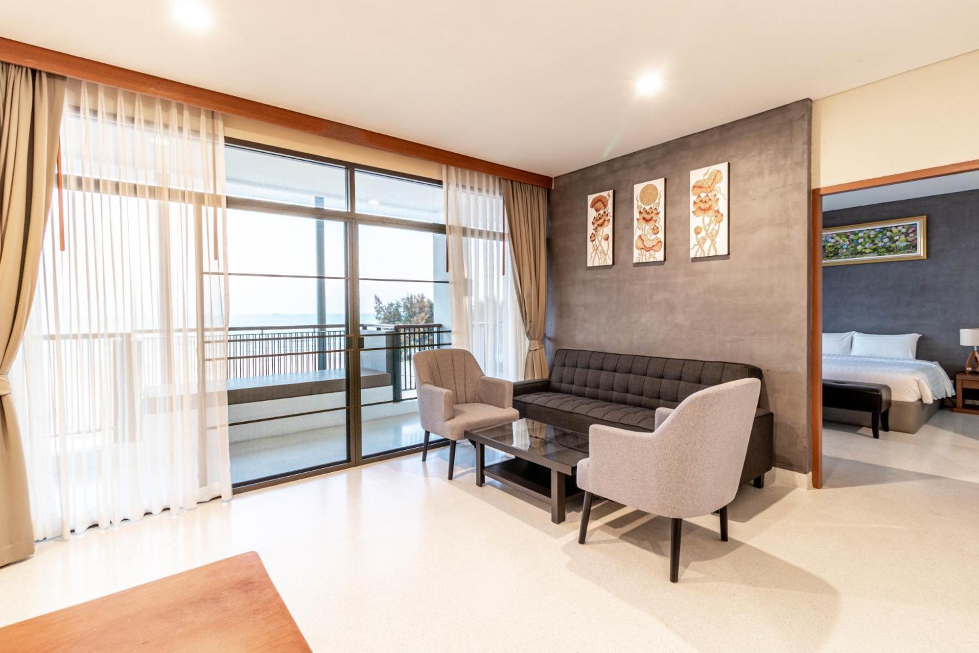 Sea Sun Hua Hin By Jc Kevin & Hotel Phetchaburi